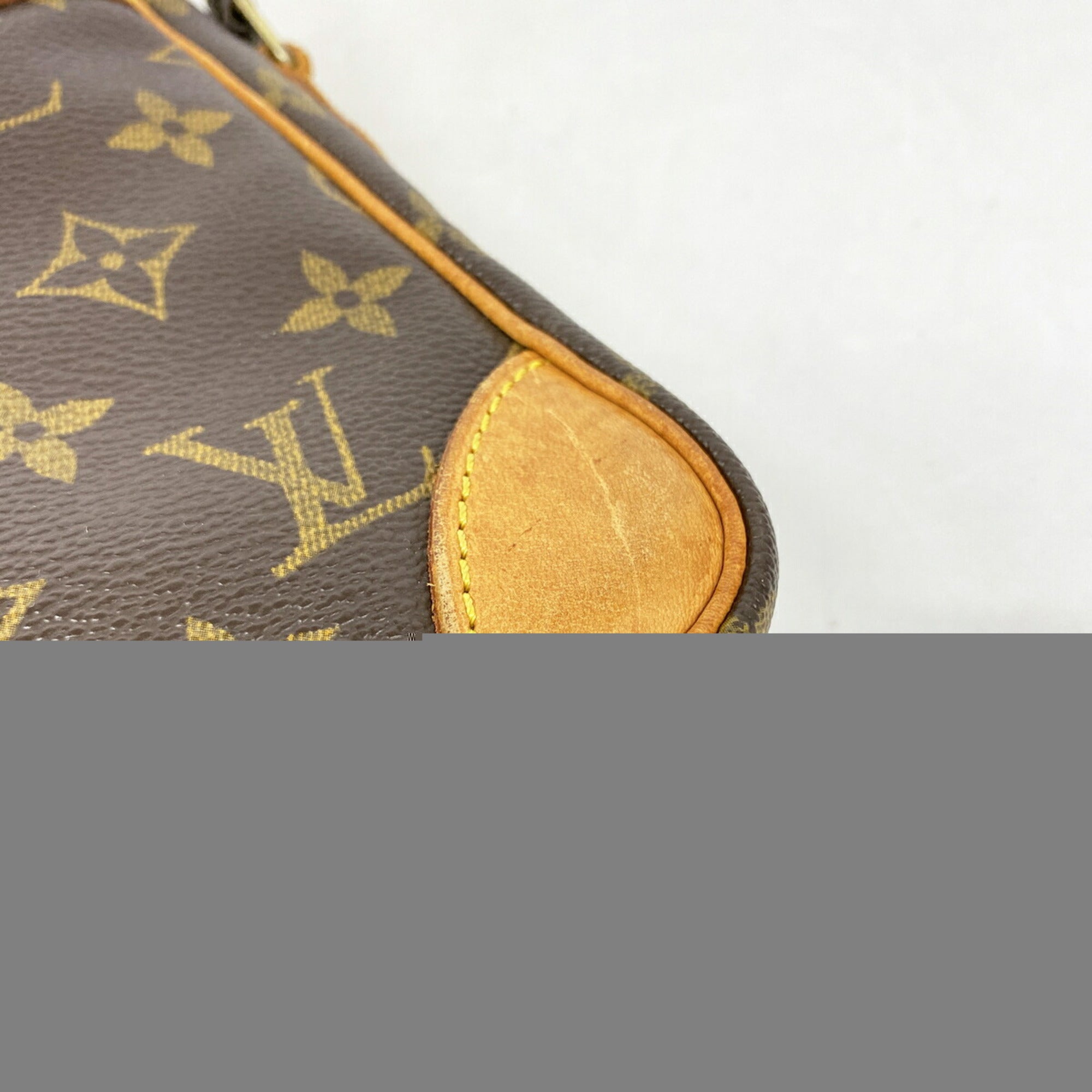 Louis Vuitton Brown Shoulder Bag (Pre-Owned)