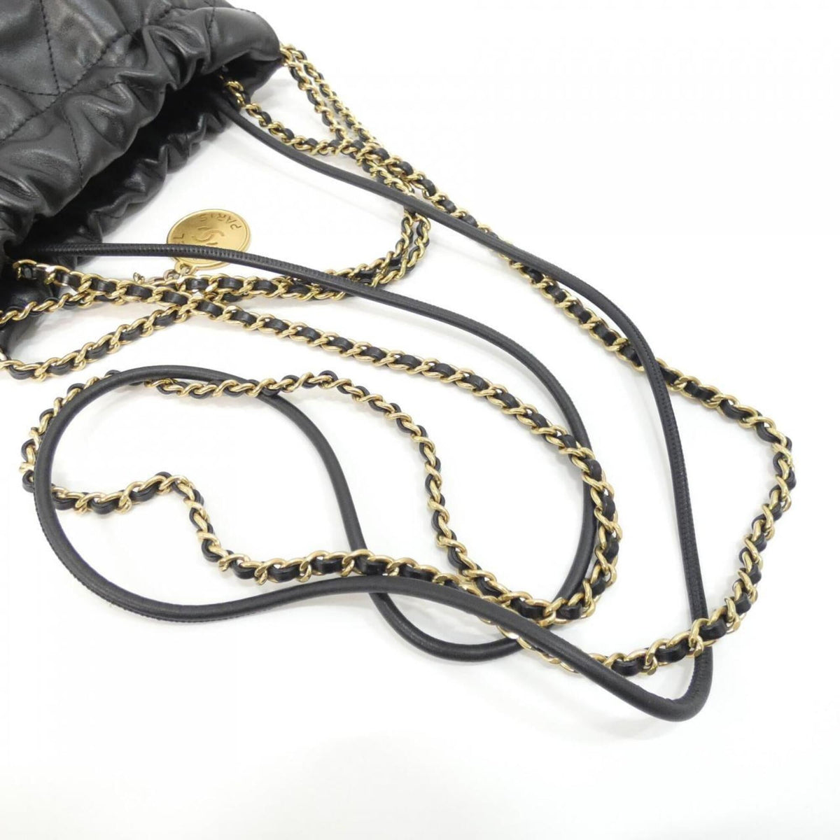 Chanel Black Leather Handbag (Pre-Owned)
