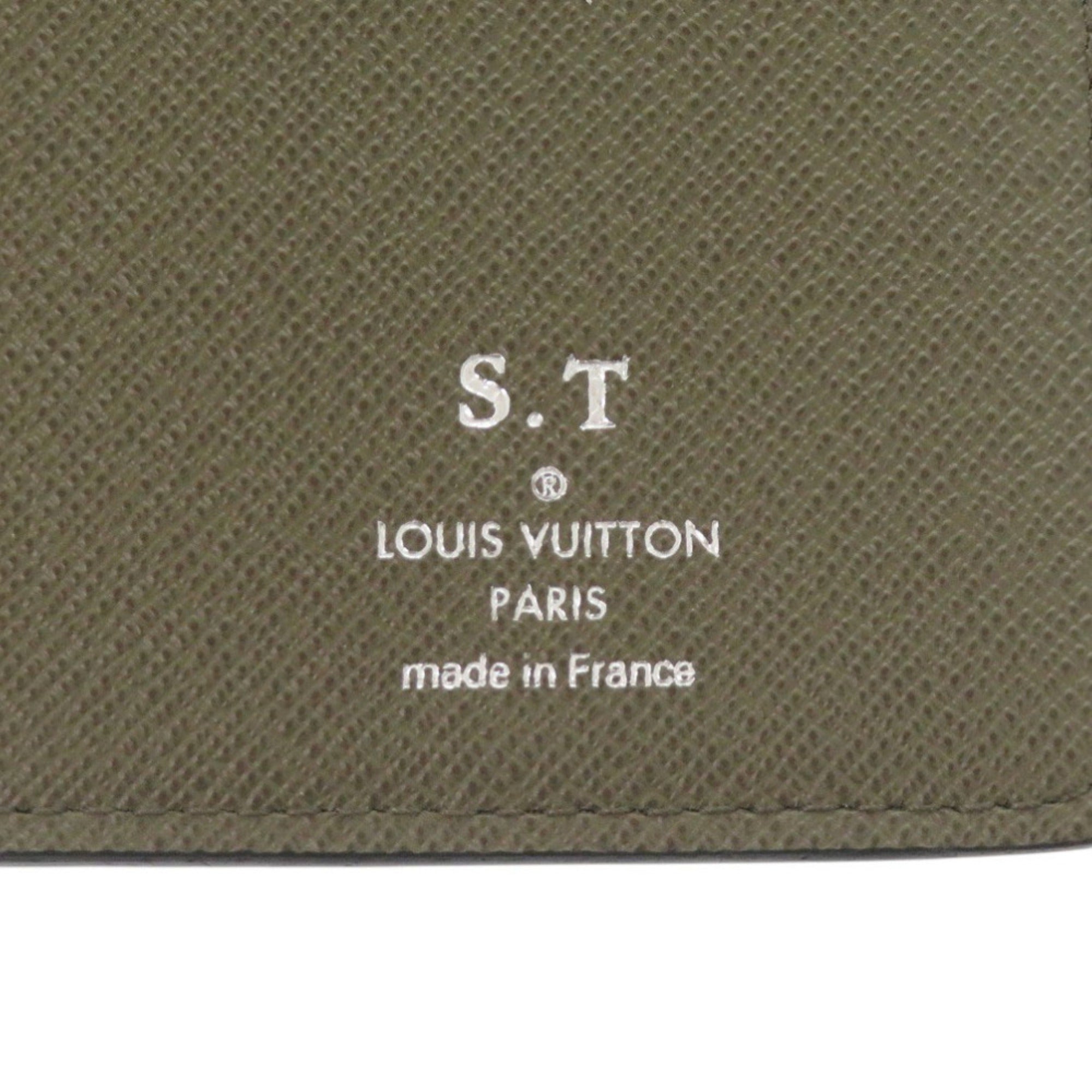 Louis Vuitton Khaki Taiga Leather Long Wallet (Bi-Fold) (Pre-Owned)