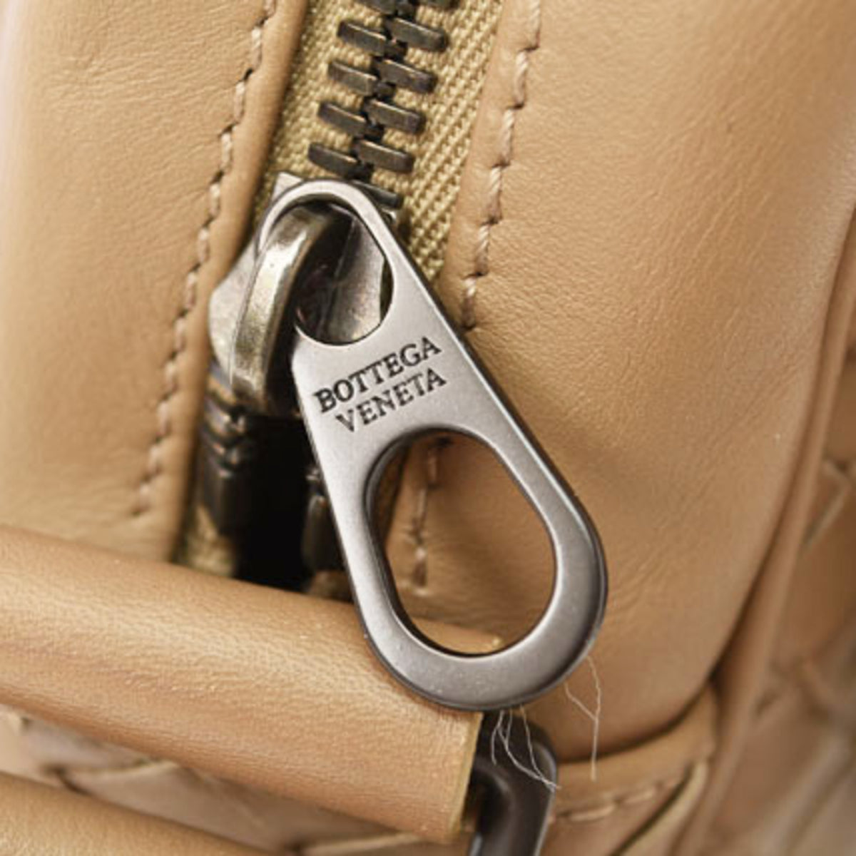 Bottega Veneta Camel Leather Shoulder Bag (Pre-Owned)