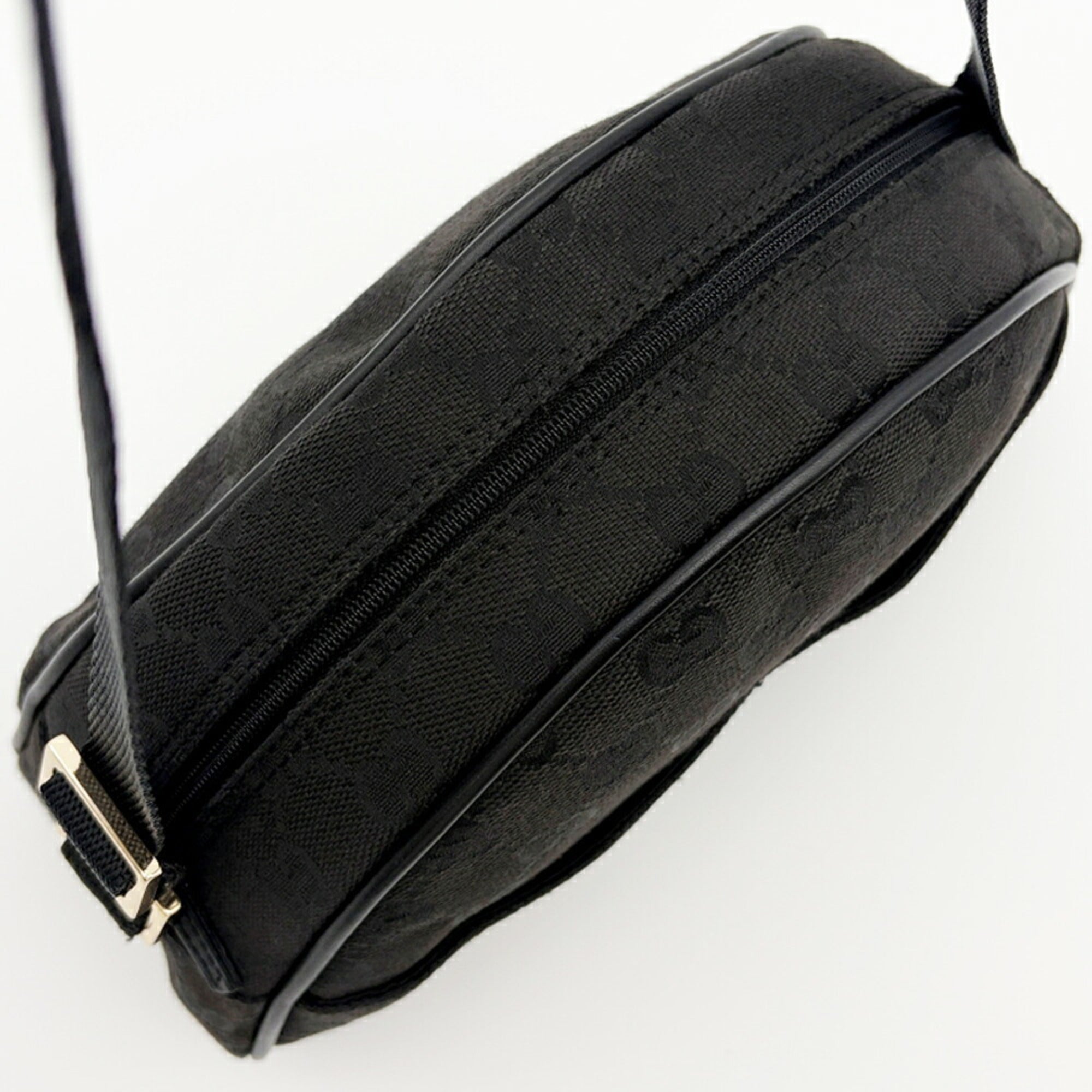 Gucci Black Gg Canvas Pouch (Pre-Owned)