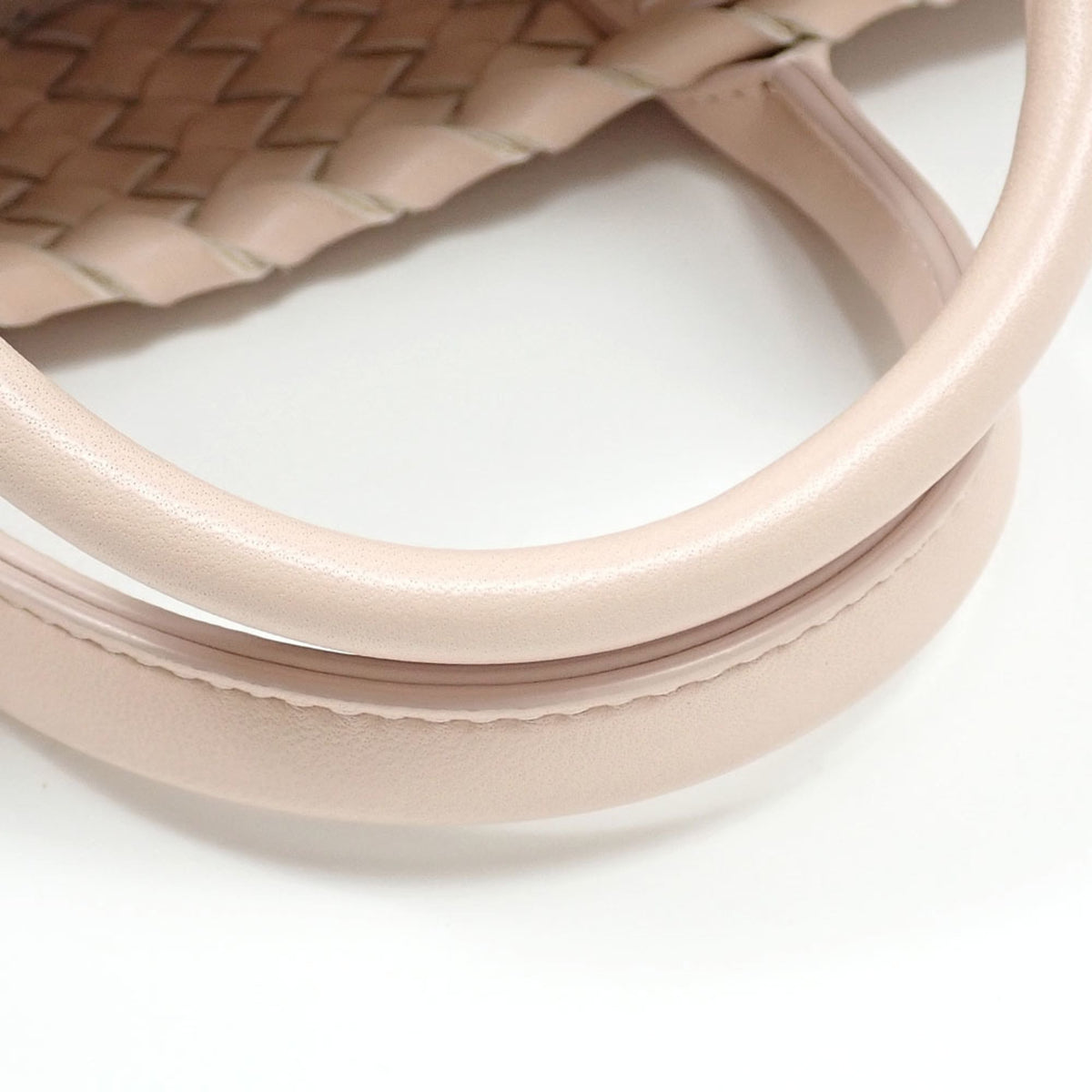 Bottega Veneta Light Pink Leather Handbag (Pre-Owned)