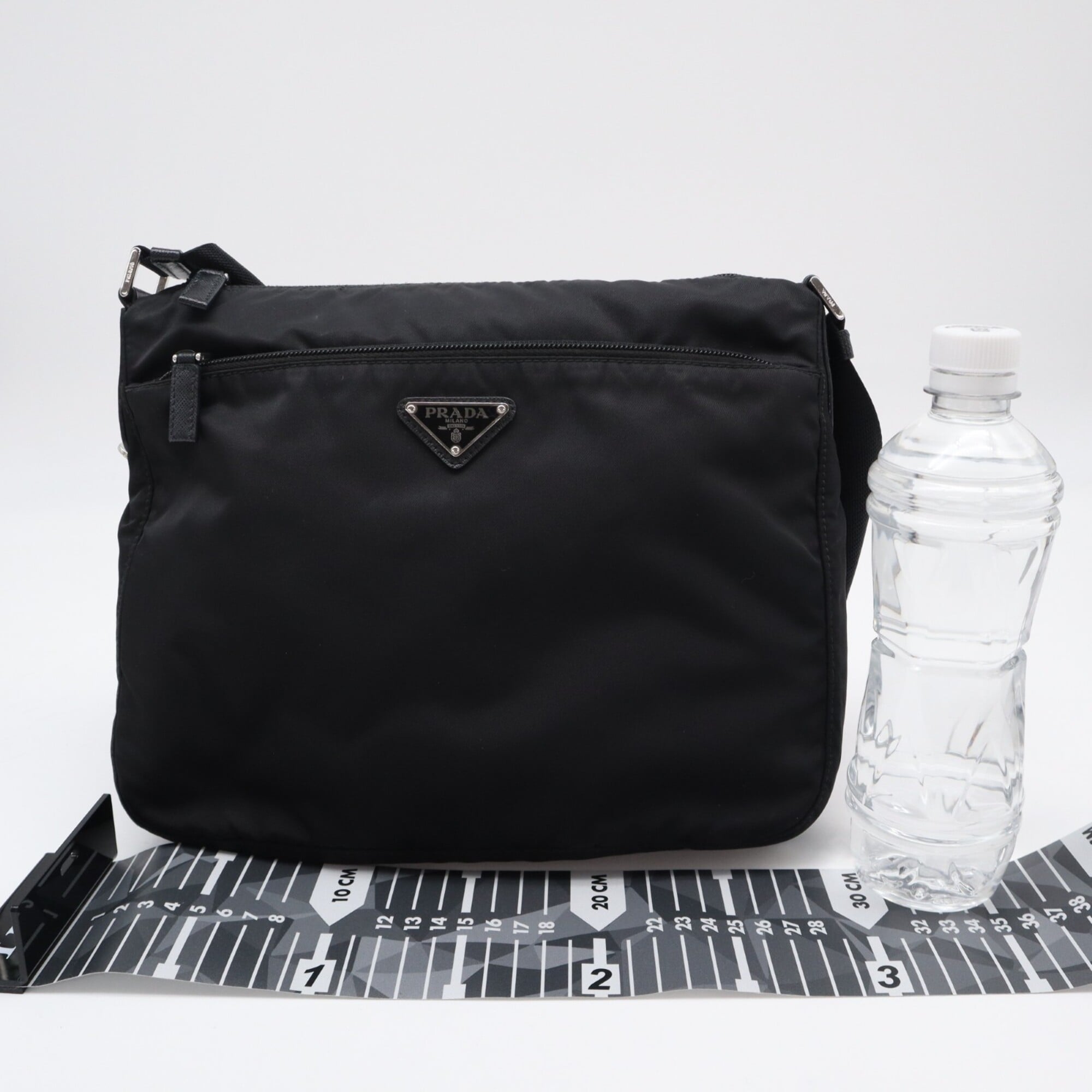 Prada Black Nylon Shoulder Bag (Pre-Owned)