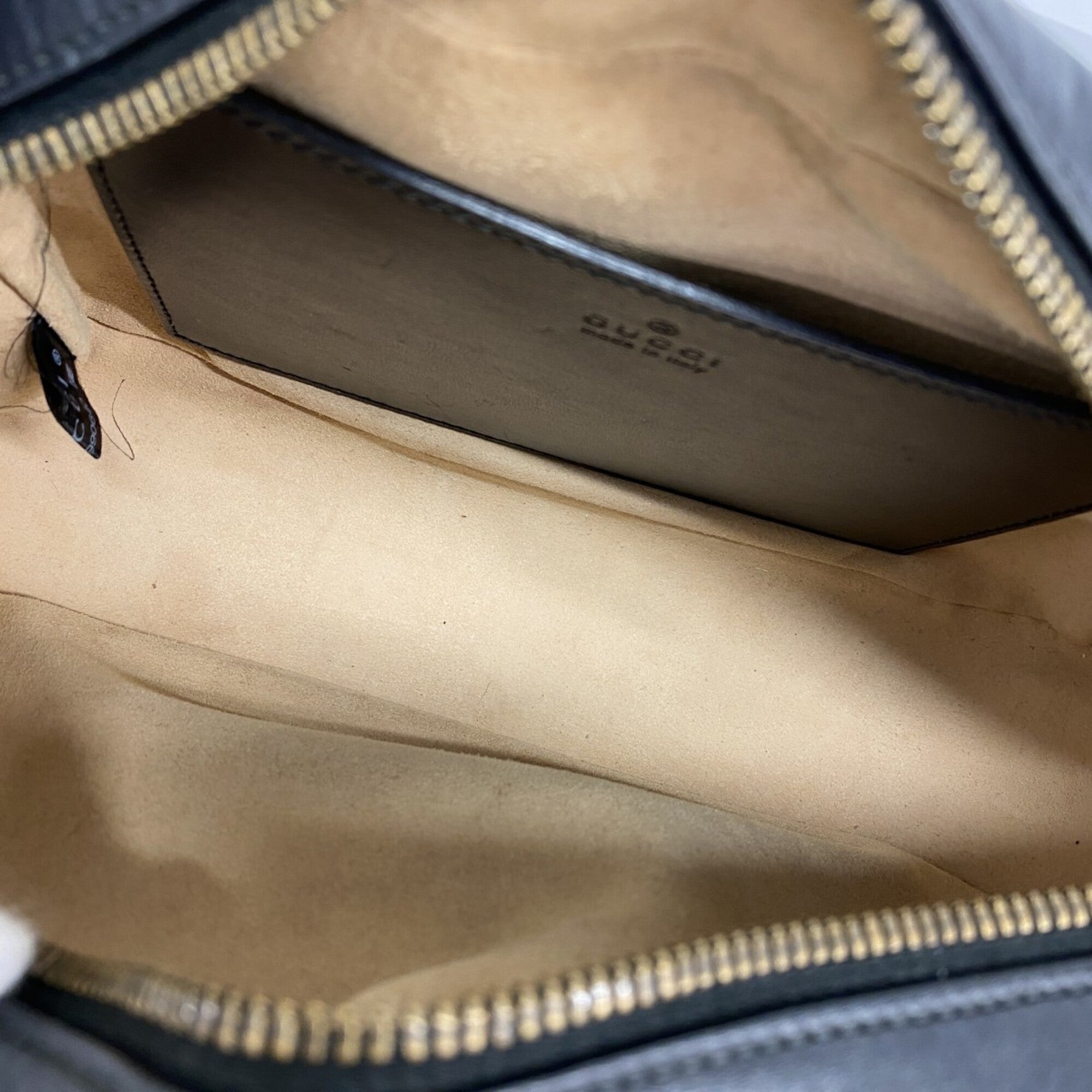 Gucci Black Leather Shoulder Bag (Pre-Owned)