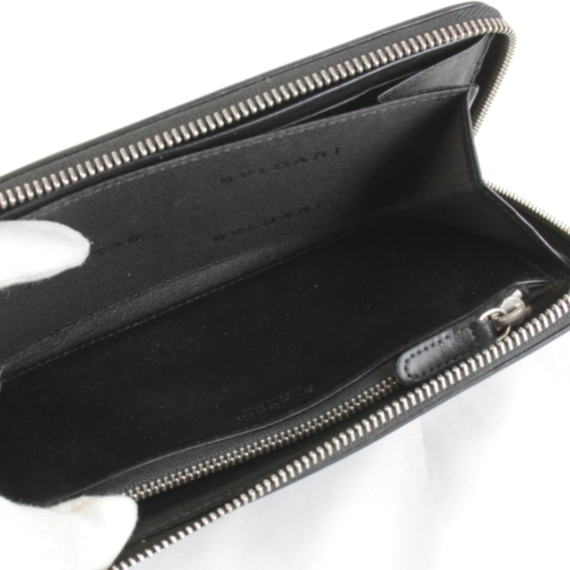 Bvlgari Black Leather Long Wallet (Bi-Fold) (Pre-Owned)