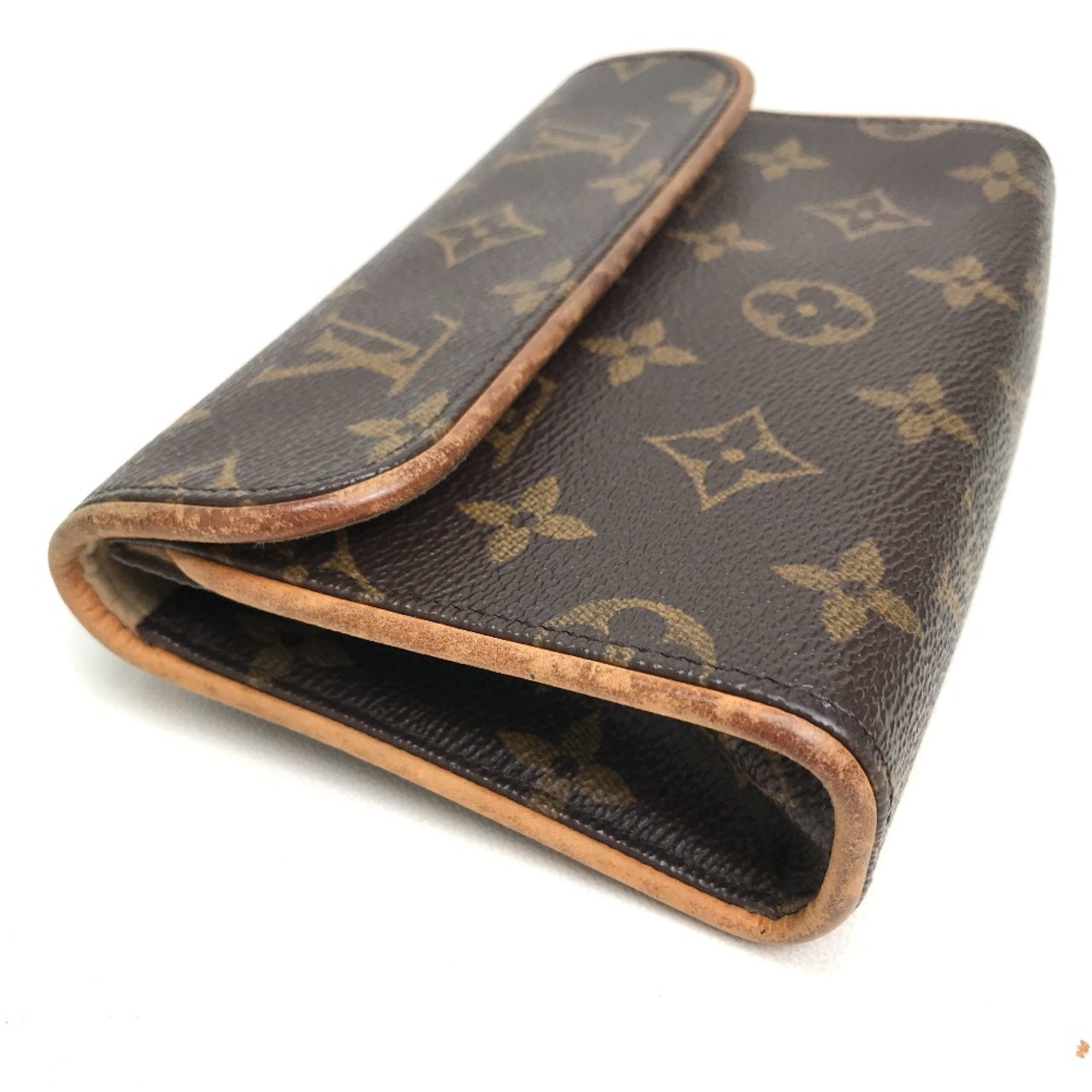 Louis Vuitton Brown Other Other (Pre-Owned)