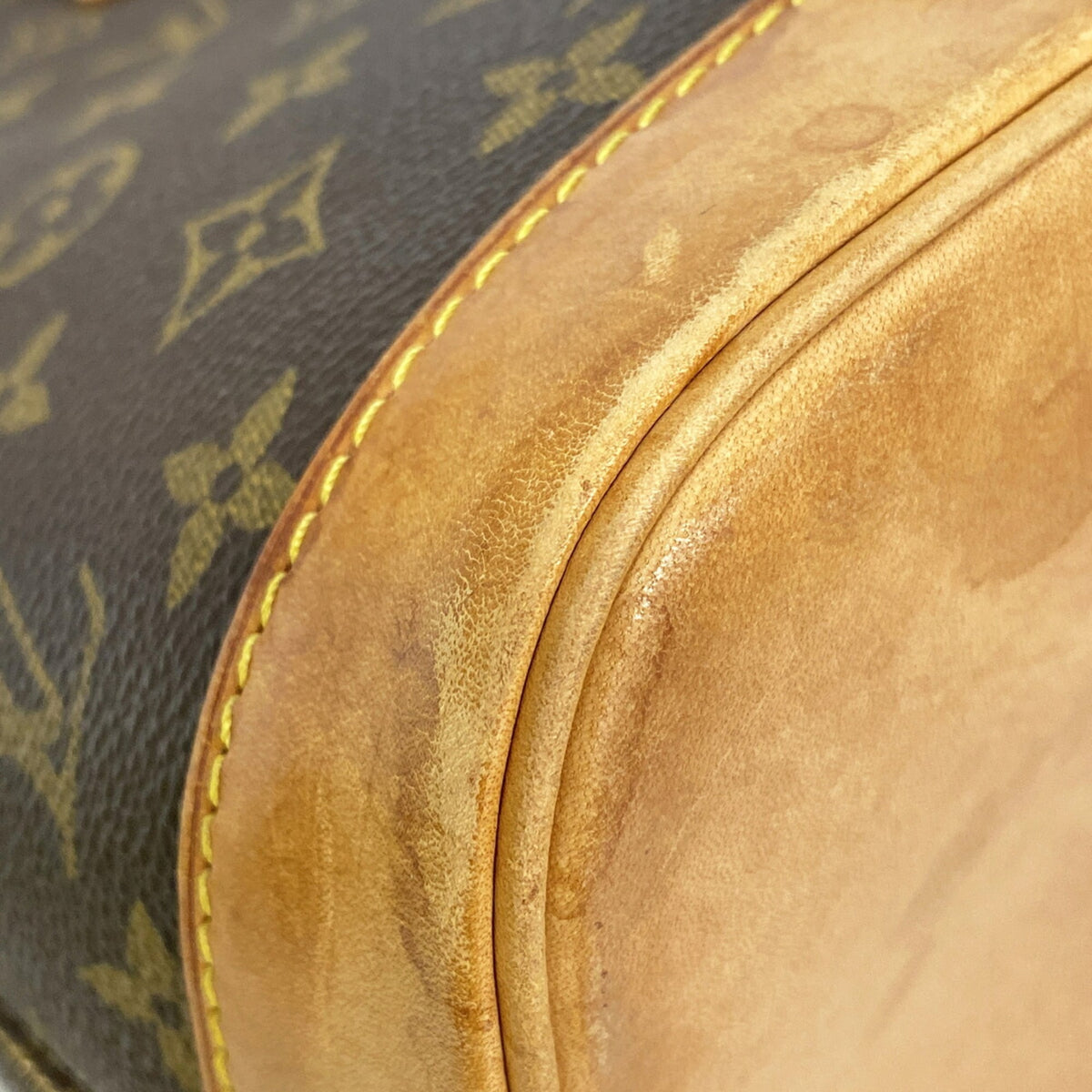 Louis Vuitton Brown Handbag (Pre-Owned)
