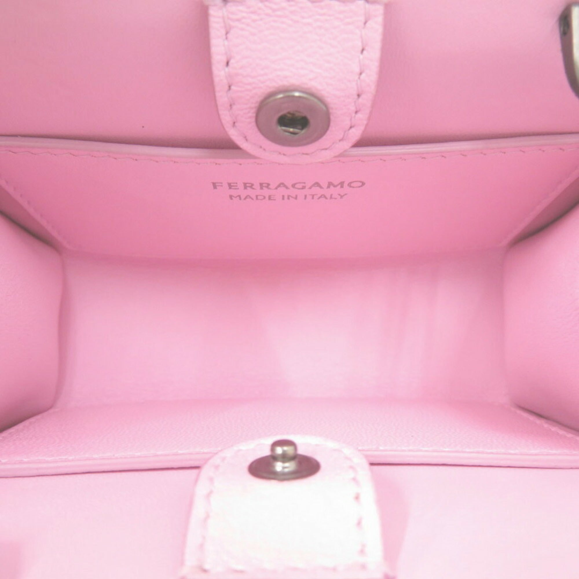 Salvatore Ferragamo Pink Leather Shoulder Bag (Pre-Owned)