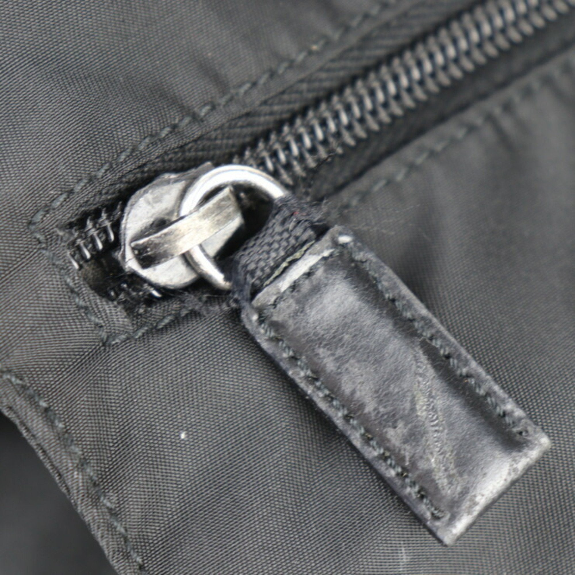 Prada Black Nylon Leather Messenger Bag Shoulder Bag (Pre-Owned)