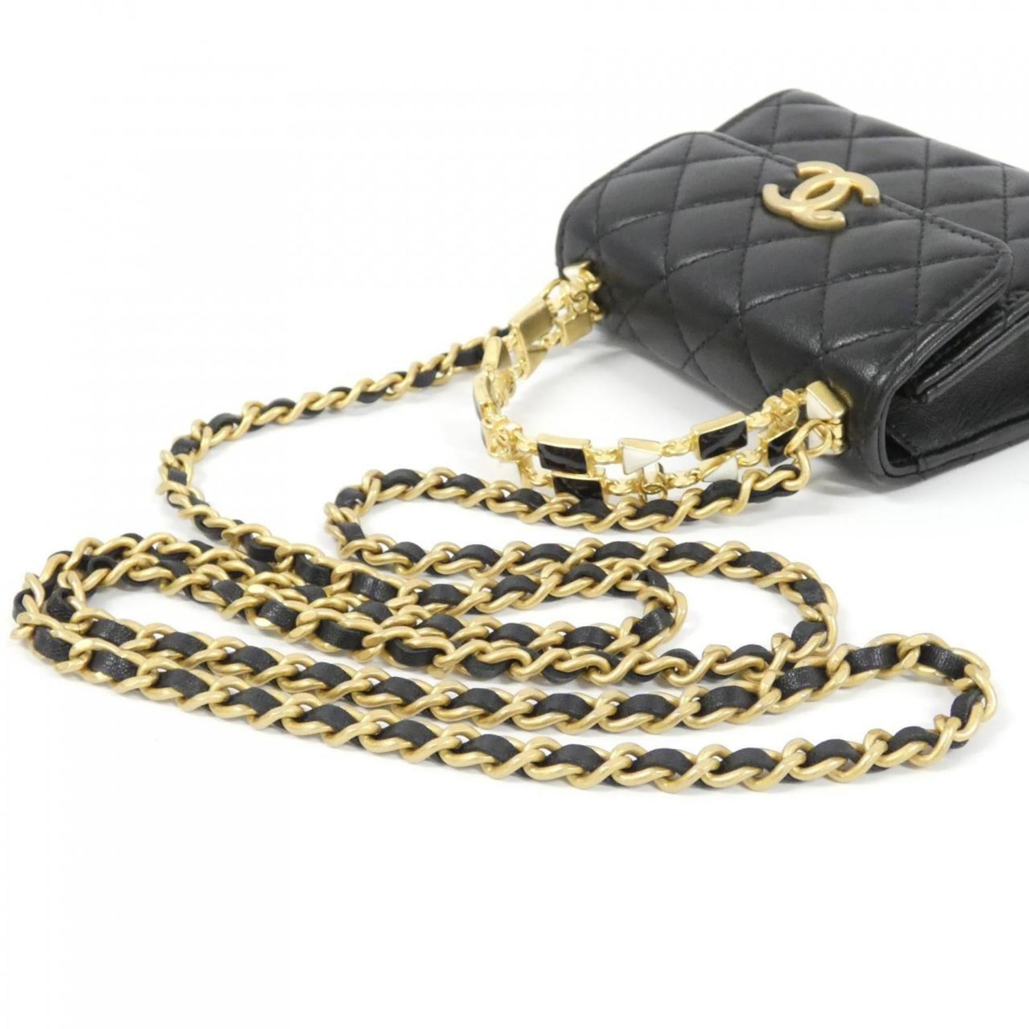 Chanel Black Leather Shoulder Bag (Pre-Owned)