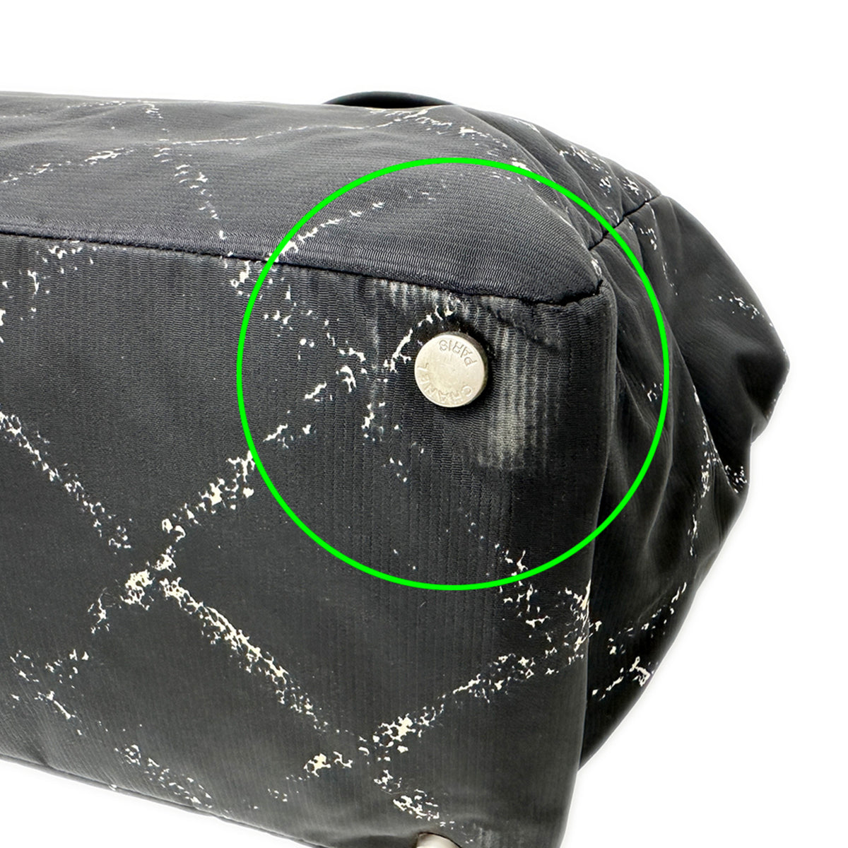 Chanel Black Nylon Tote Bag (Pre-Owned)