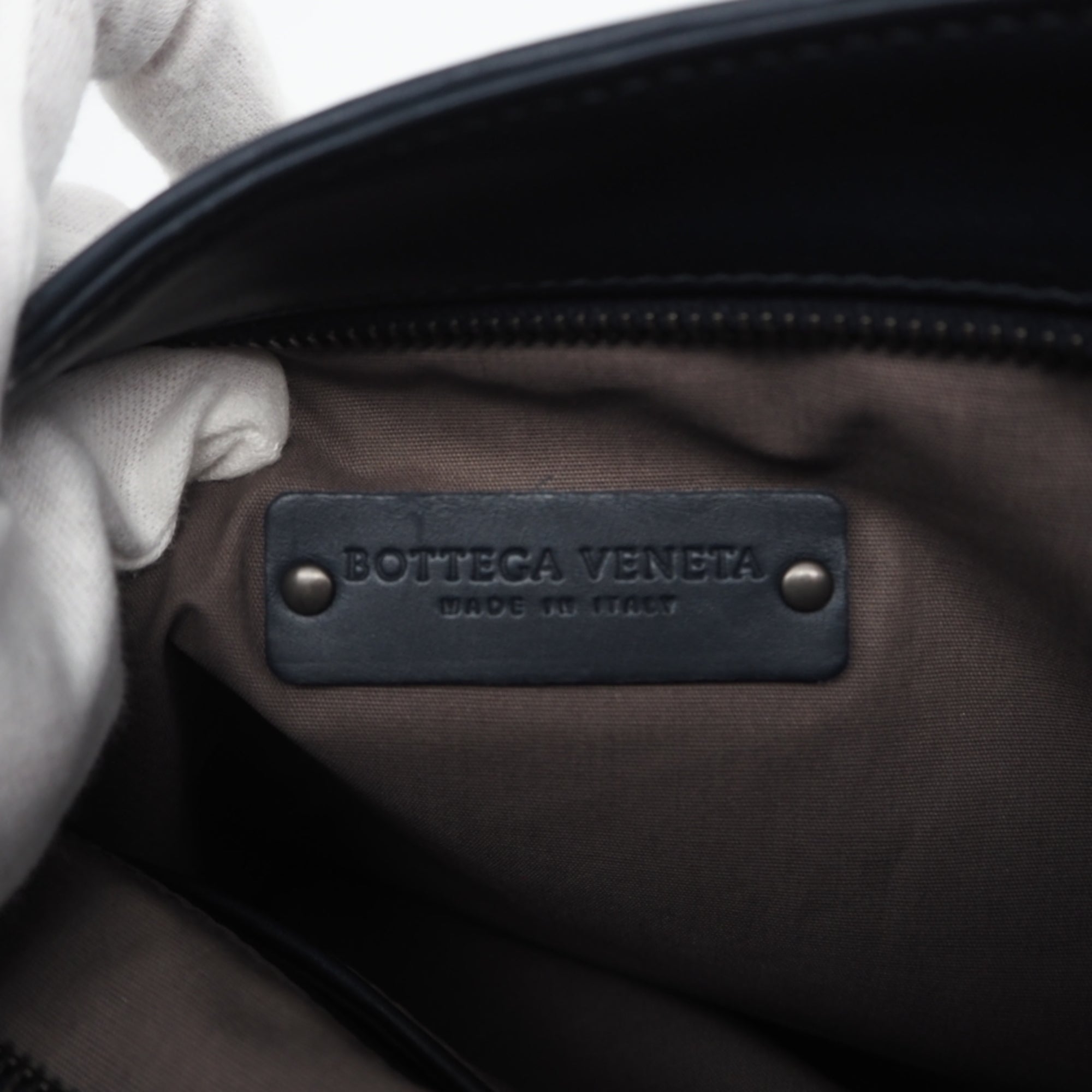 Bottega Veneta Navy Leather Shoulder Bag (Pre-Owned)