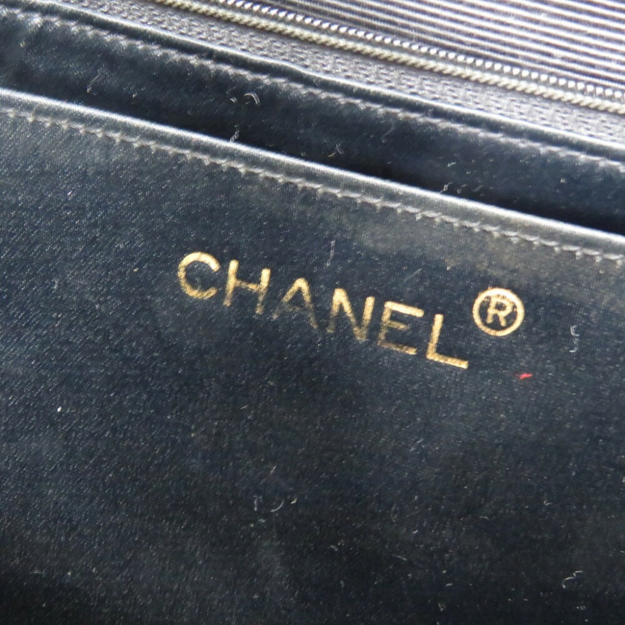 Chanel Black Satin Metal Handbag (Pre-Owned)