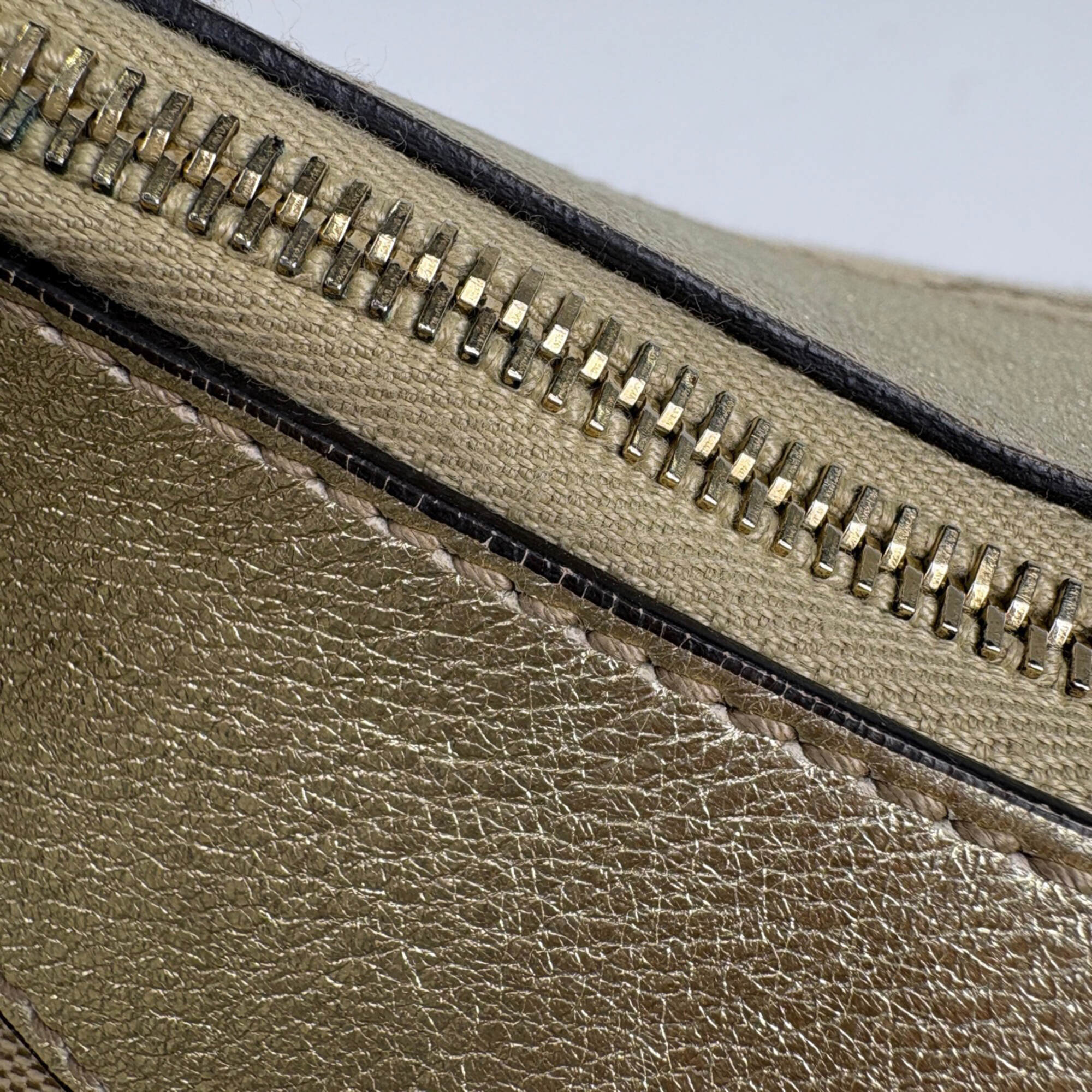 Gucci Beige Gg Canvas Leather Shoulder Bag (Pre-Owned)