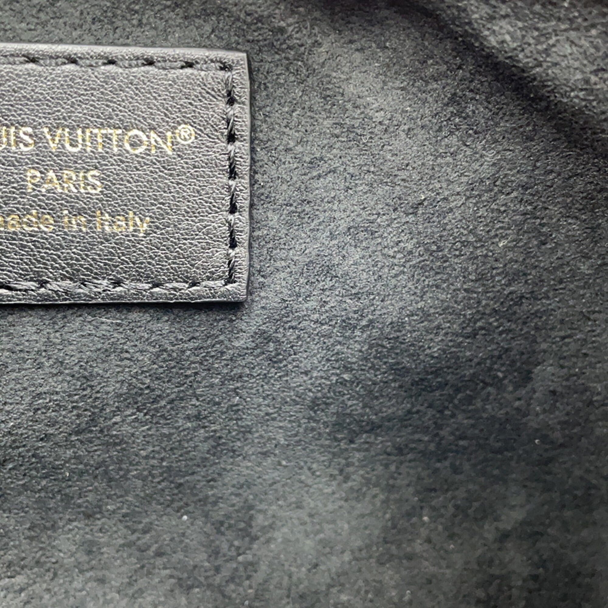Louis Vuitton Noir Leather Pochette Shoulder Bag (Pre-Owned)