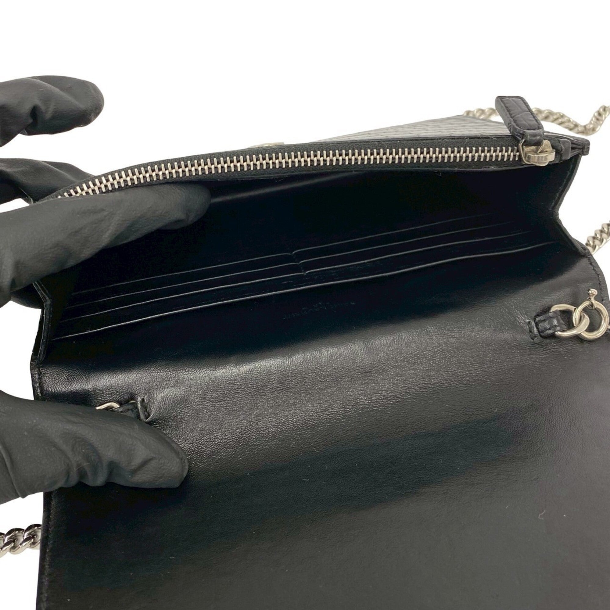 Saint Laurent Black Leather Pochette Shoulder Bag (Pre-Owned)