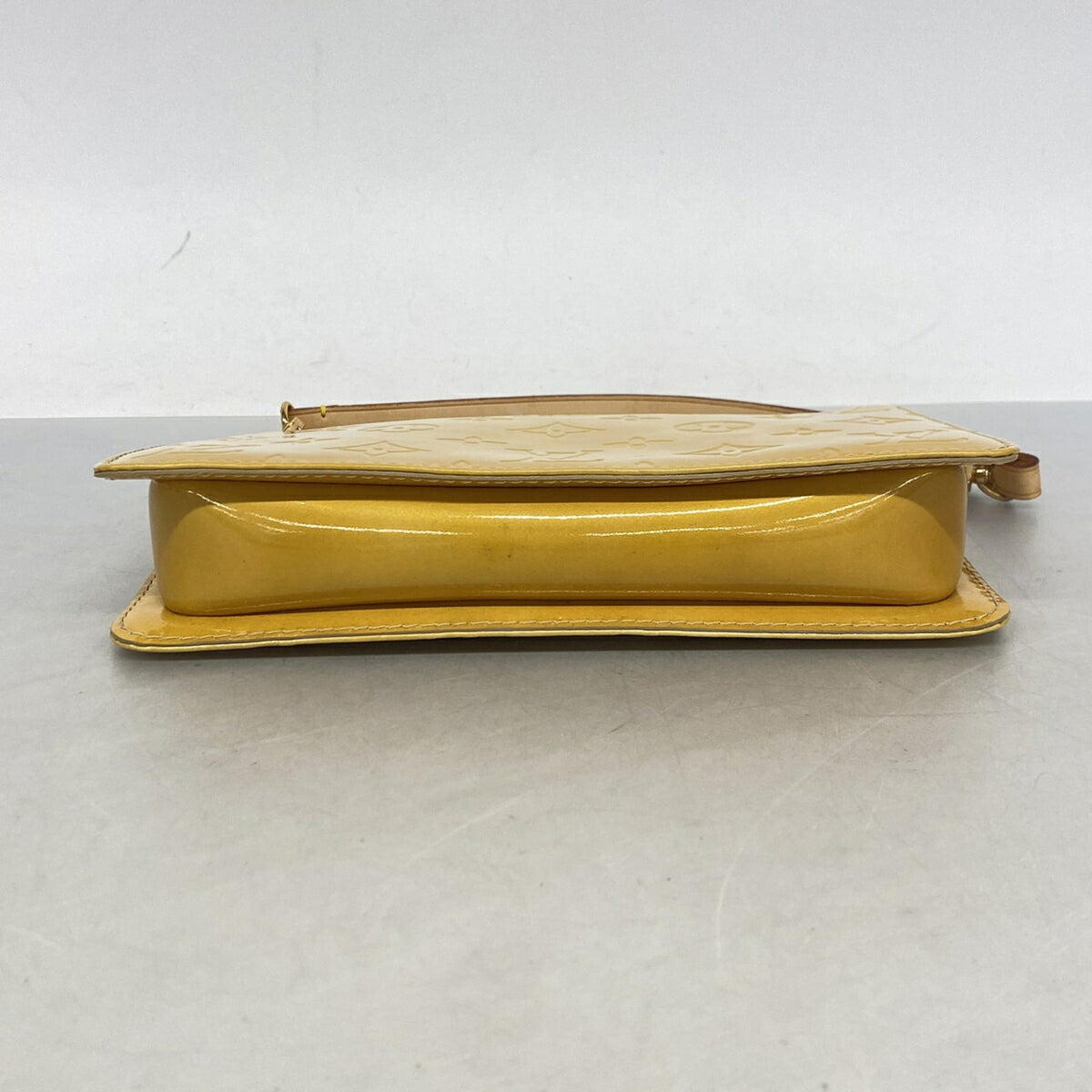 Louis Vuitton Beige Pouch (Pre-Owned)