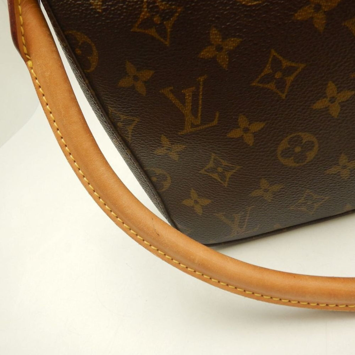 Louis Vuitton Monogram Brown Monogram Shoulder Bag (Pre-Owned)
