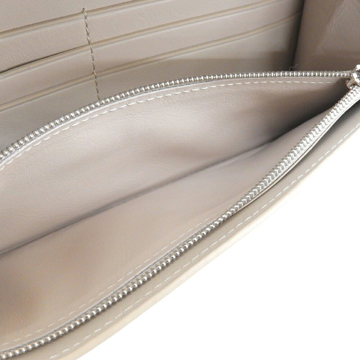 Loewe Beige Light Gray Leather Long Wallet (Bi-Fold) (Pre-Owned)