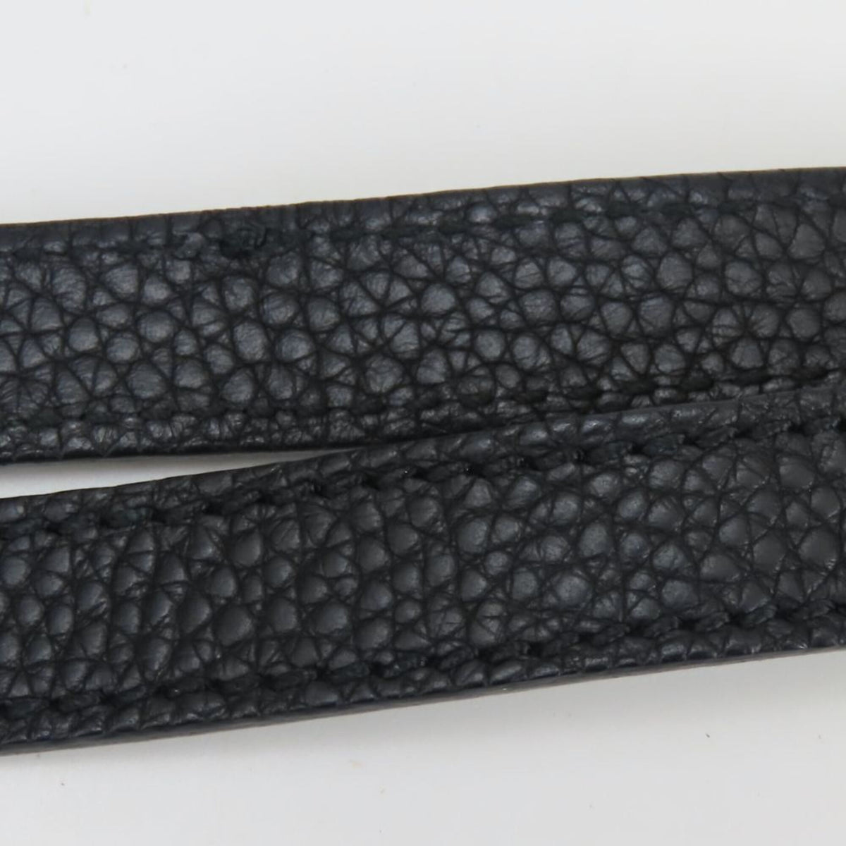 Salvatore Ferragamo Gancini Black Leather Handbag Shoulder Bag (Pre-Owned)