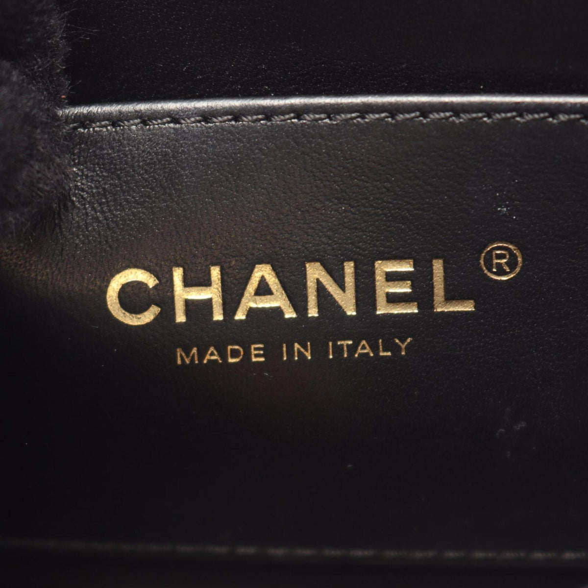 Chanel Black Leather Handbag Shoulder Bag (Pre-Owned)