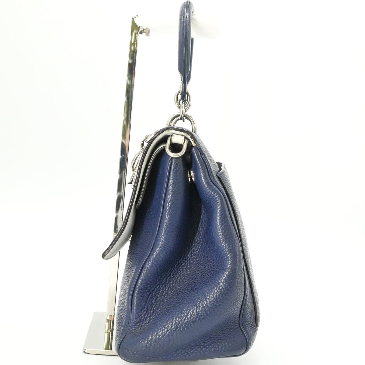 Christian Dior Navy Leather Handbag (Pre-Owned)