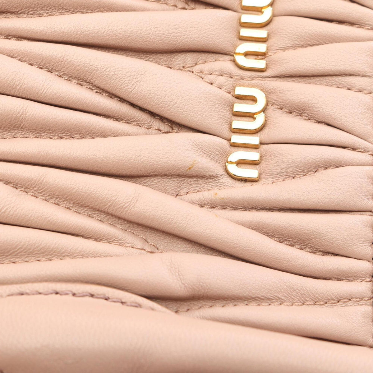 Miu Miu Matelasse Pink Leather Handbag (Pre-Owned)