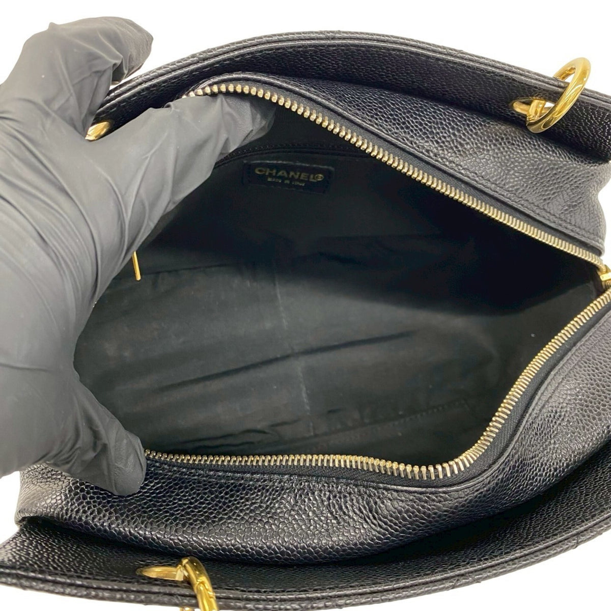 Chanel Black Grained Calfskin Shoulder Bag Tote Bag (Pre-Owned)