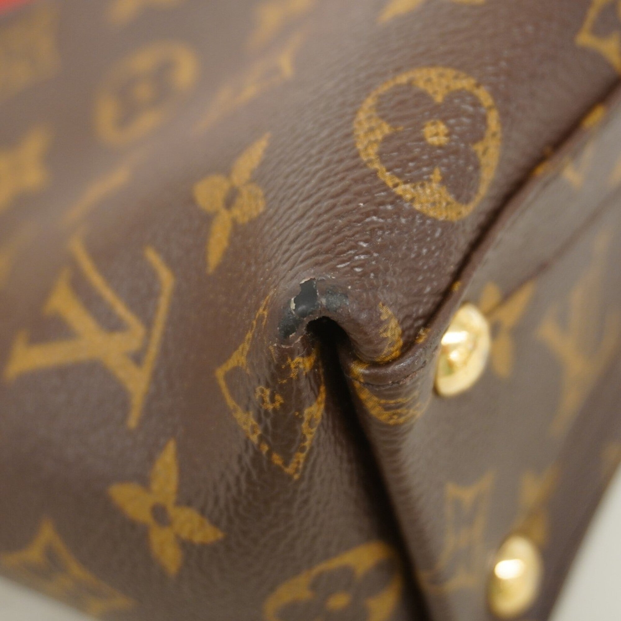 Louis Vuitton Cerise Handbag (Pre-Owned)