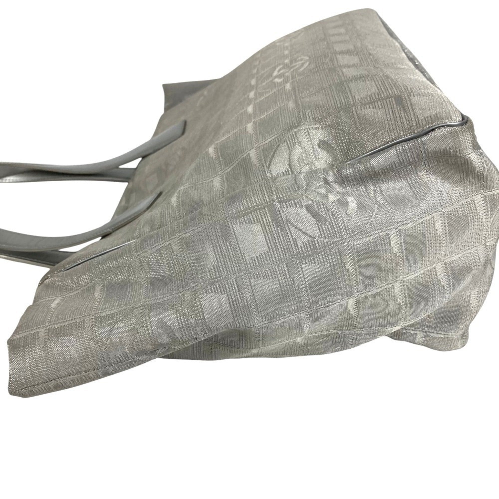 Chanel Silver Nylon Canvas Leather Tote Bag (Pre-Owned)