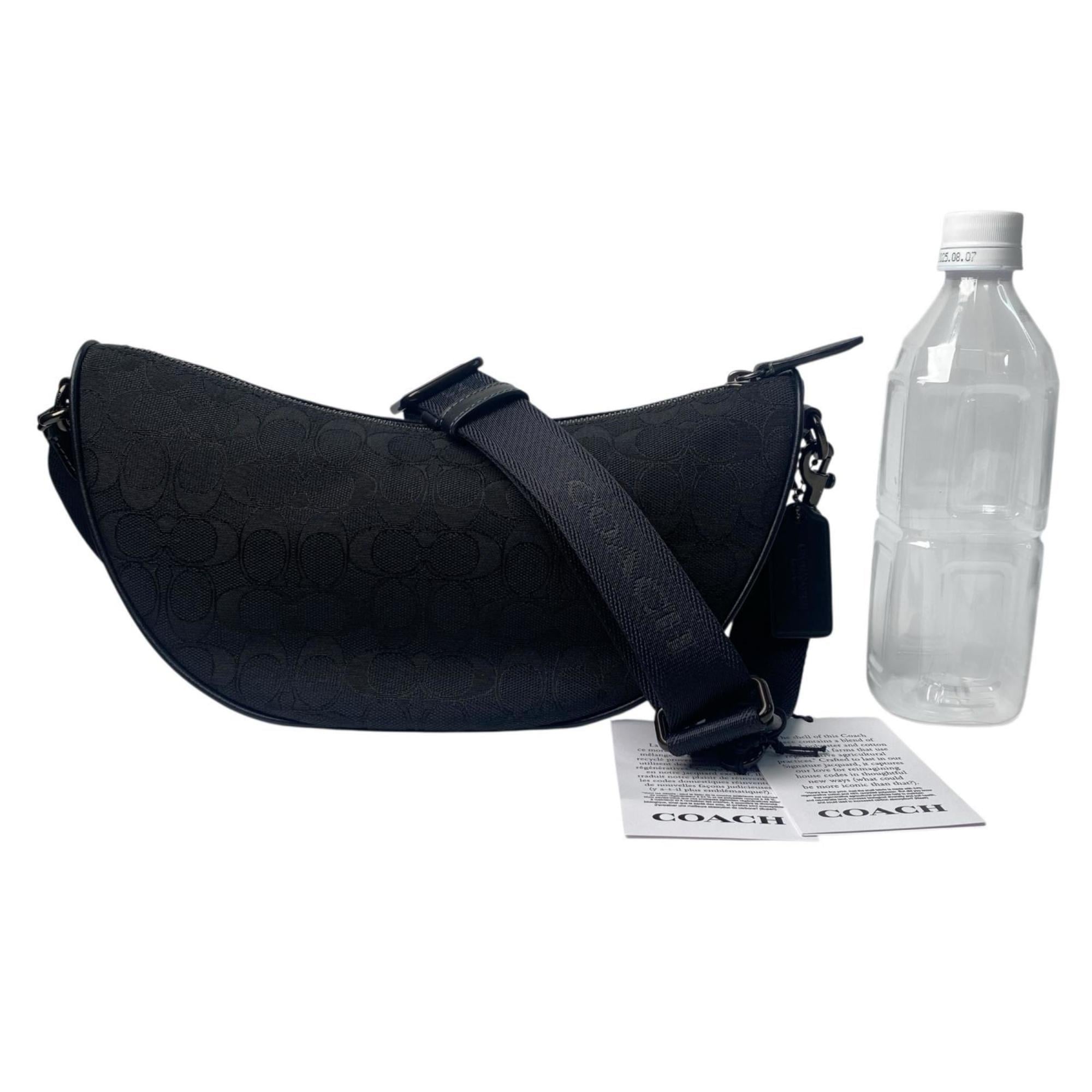 Coach Black Canvas Shoulder Bag (Pre-Owned)