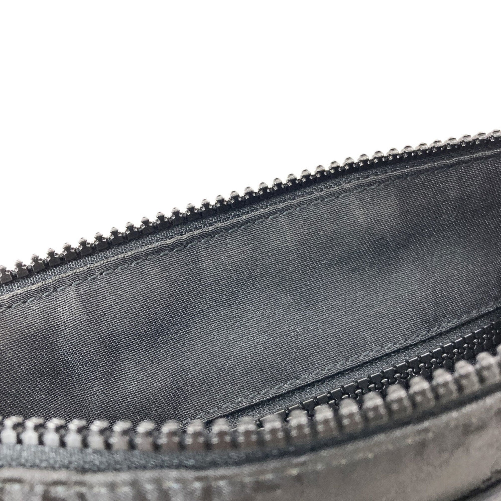 Gucci Black Nylon Shoulder Bag (Pre-Owned)