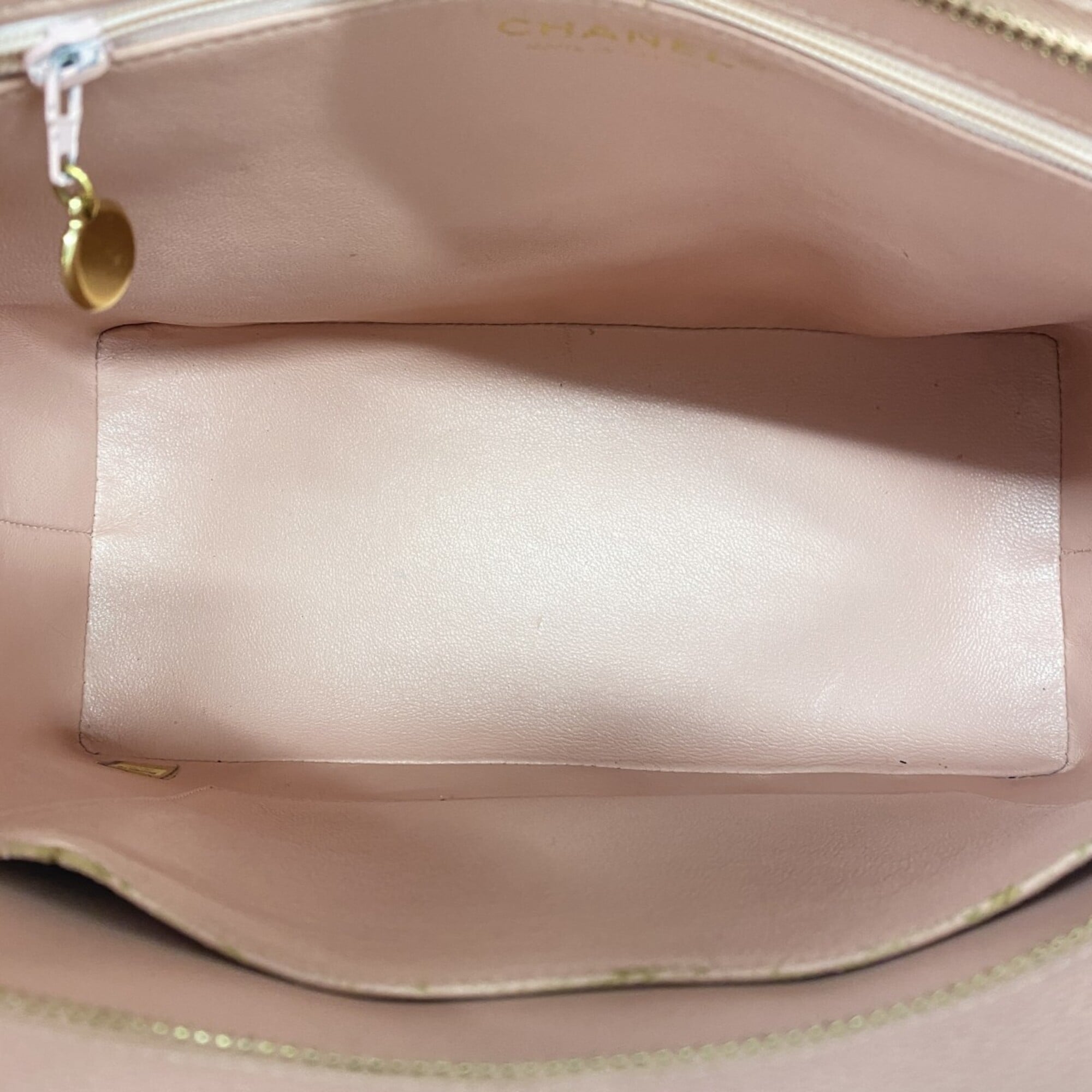 Chanel Pink Grained Calfskin Tote Bag (Pre-Owned)