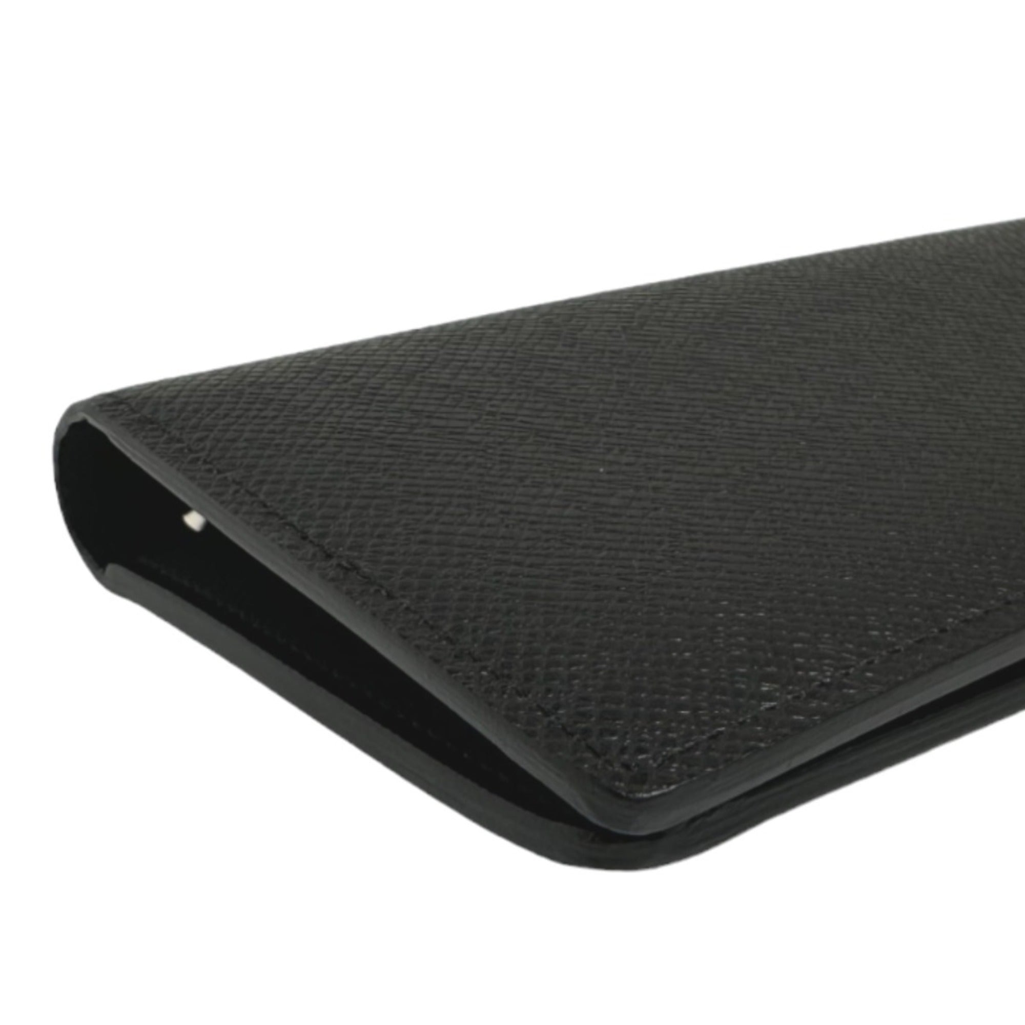 Louis Vuitton Black Taiga Leather Long Wallet (Bi-Fold) (Pre-Owned)