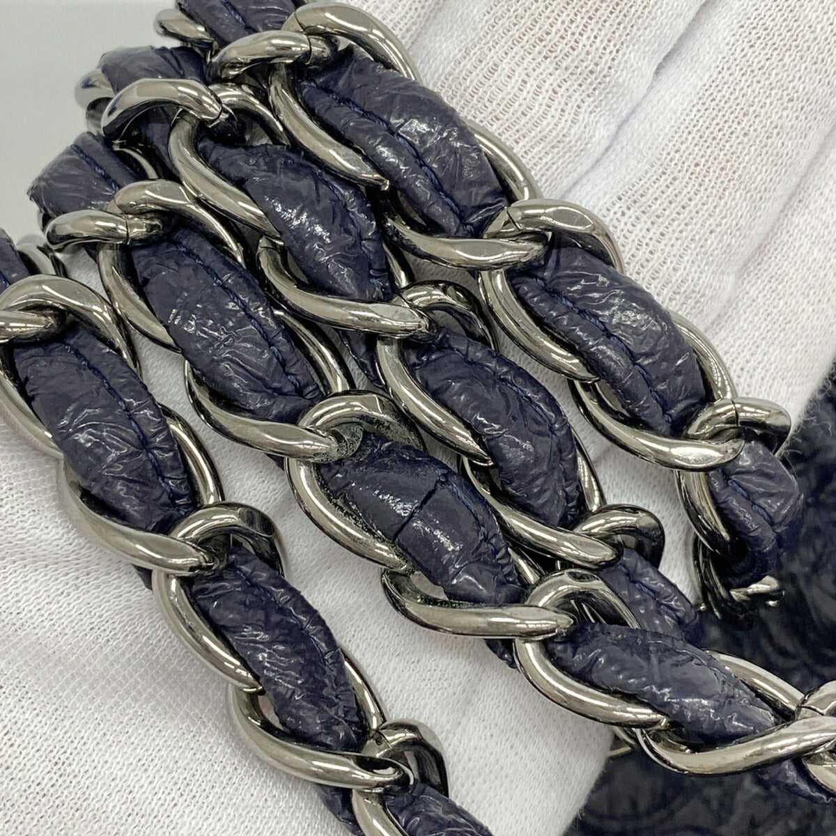 Chanel Navy Leather Shoulder Bag (Pre-Owned)