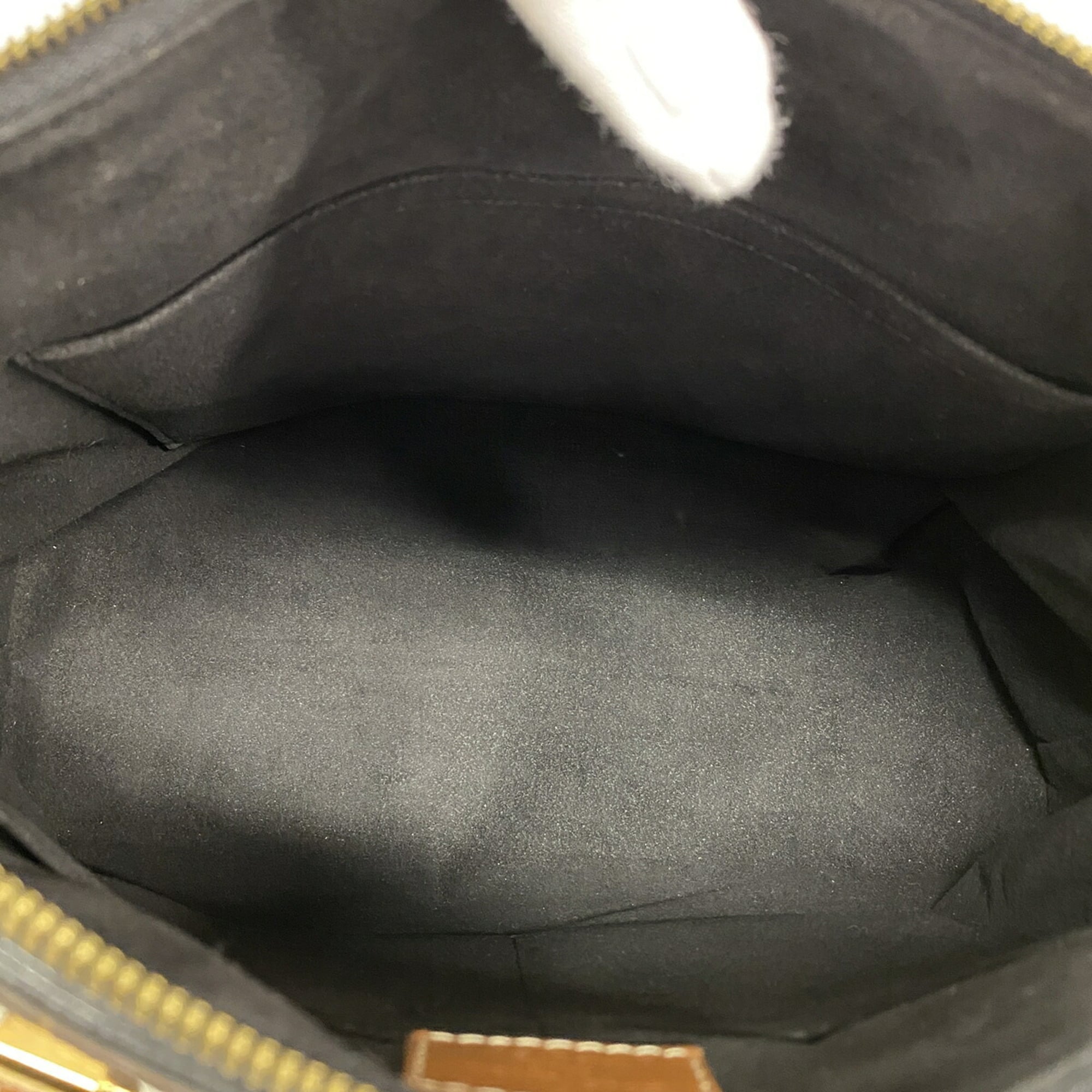Louis Vuitton Noir Handbag (Pre-Owned)