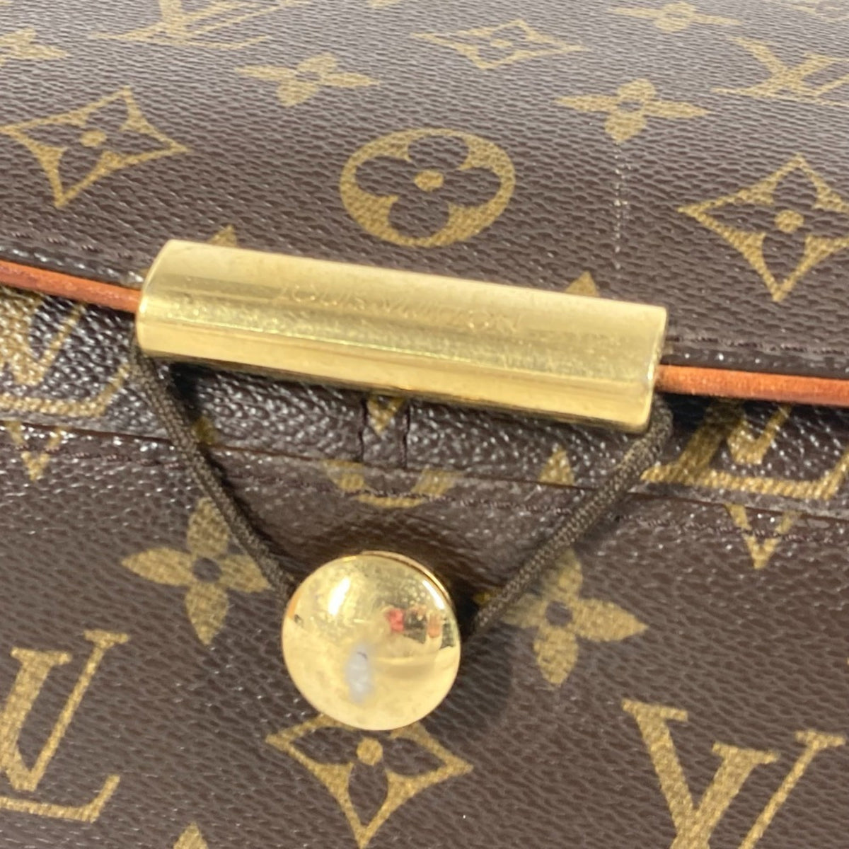 Louis Vuitton Brown Monogram Monogram Messenger Bag Shoulder Bag (Pre-Owned)