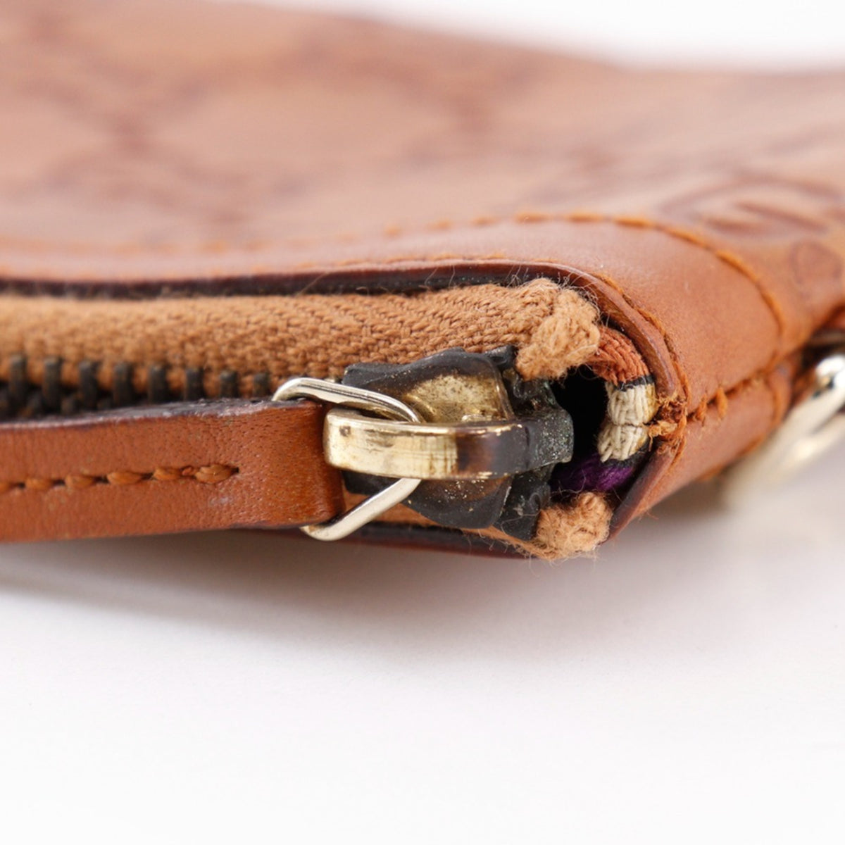 Gucci Brown Leather Pouch (Pre-Owned)