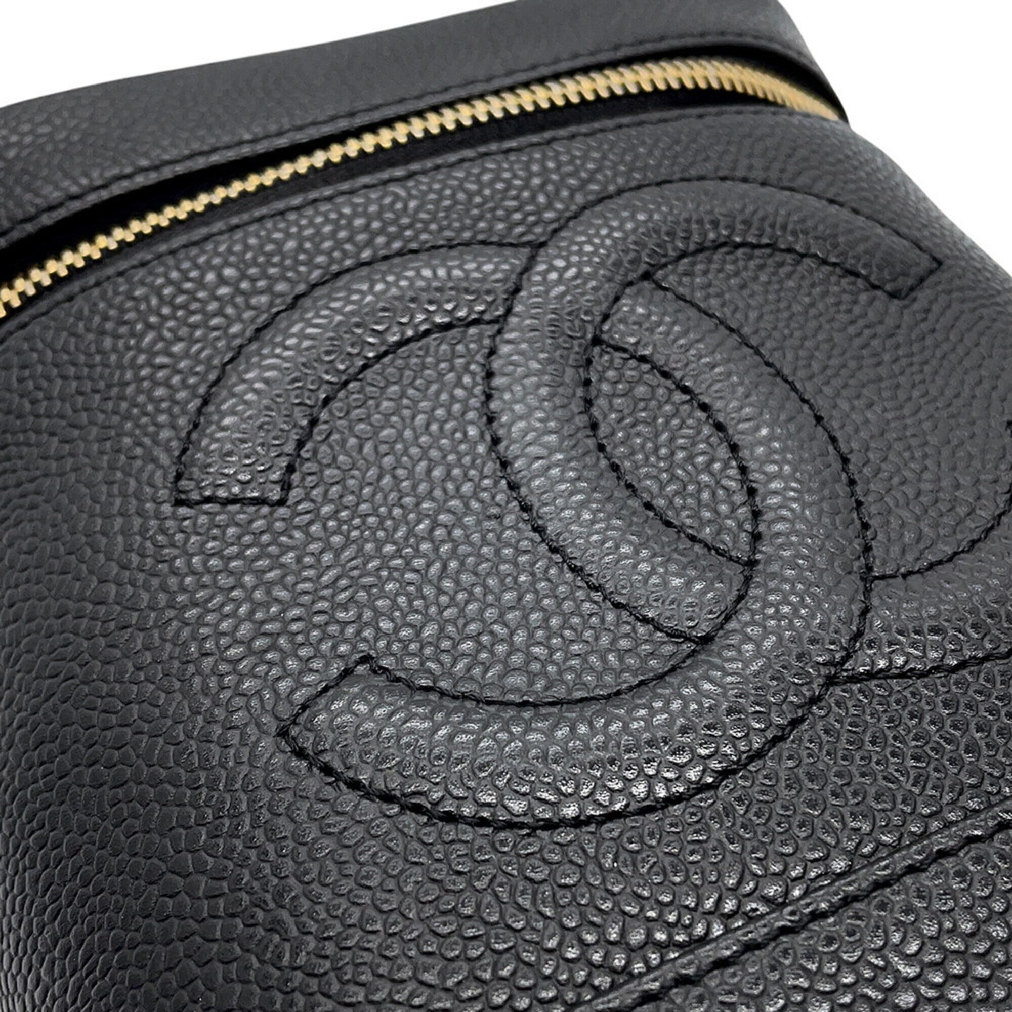 Chanel Black Grained Calfskin Pouch Vanity Bag (Pre-Owned)