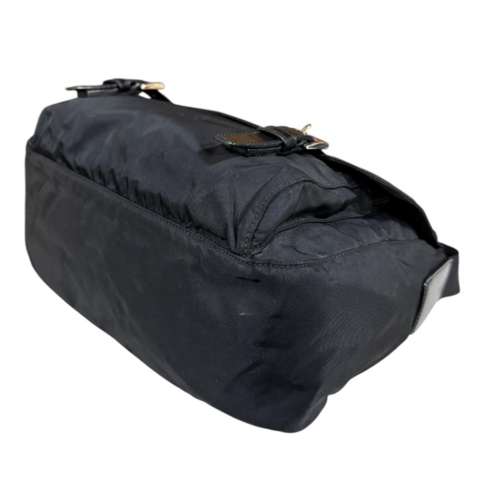 Prada Black Nylon Leather Shoulder Bag (Pre-Owned)