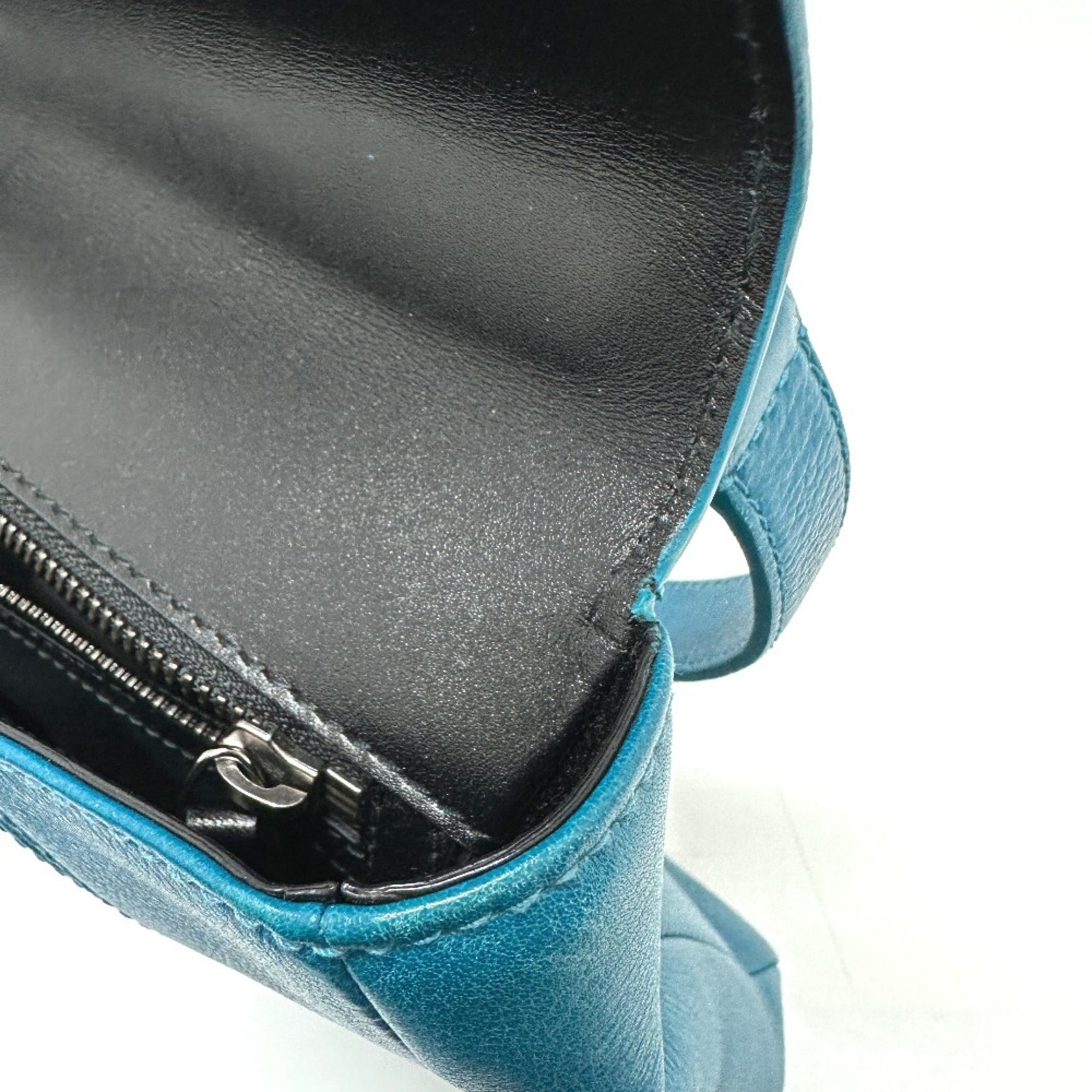 Bvlgari Blue Turquoise Leather Handbag (Pre-Owned)