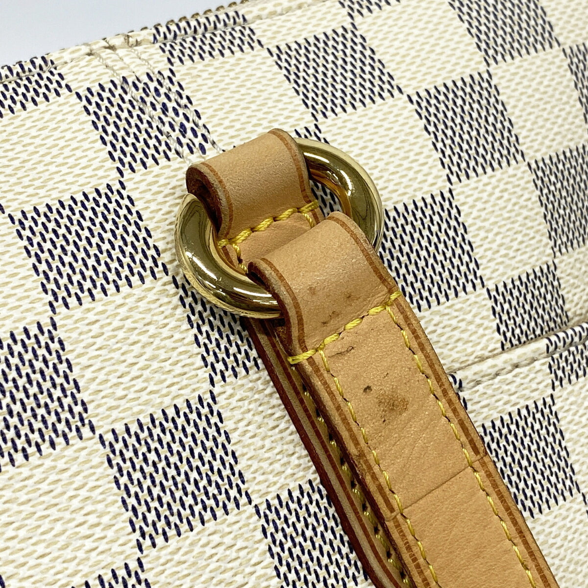 Louis Vuitton White Tote Bag (Pre-Owned)