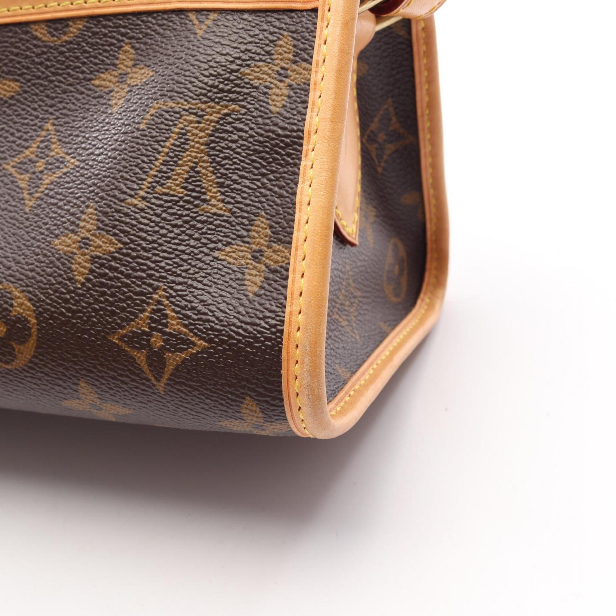 Louis Vuitton Brown Coated Canvas Leather Handbag Shoulder Bag (Pre-Owned)