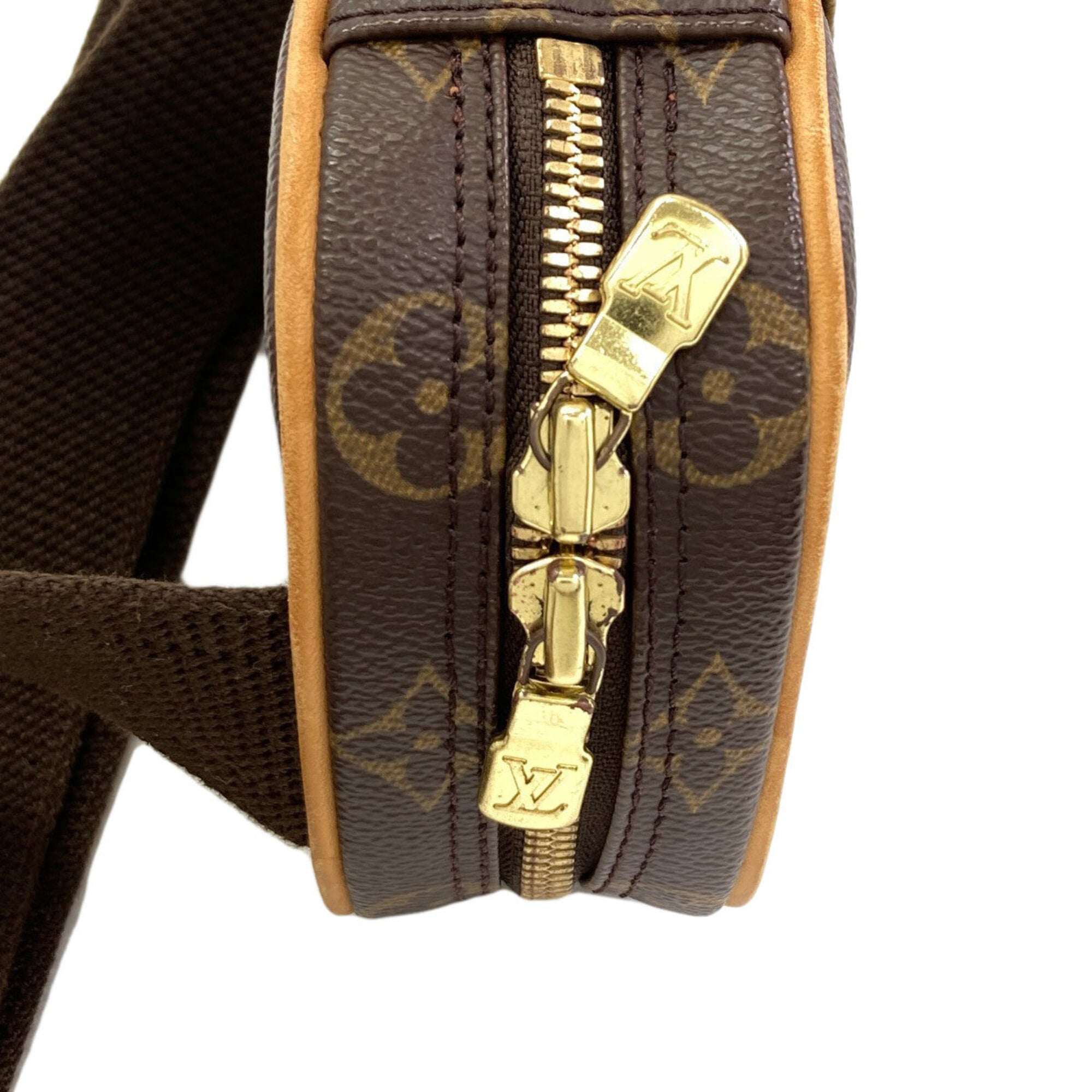 Louis Vuitton Monogram Monogram Pochette Sling Bag (Pre-Owned)