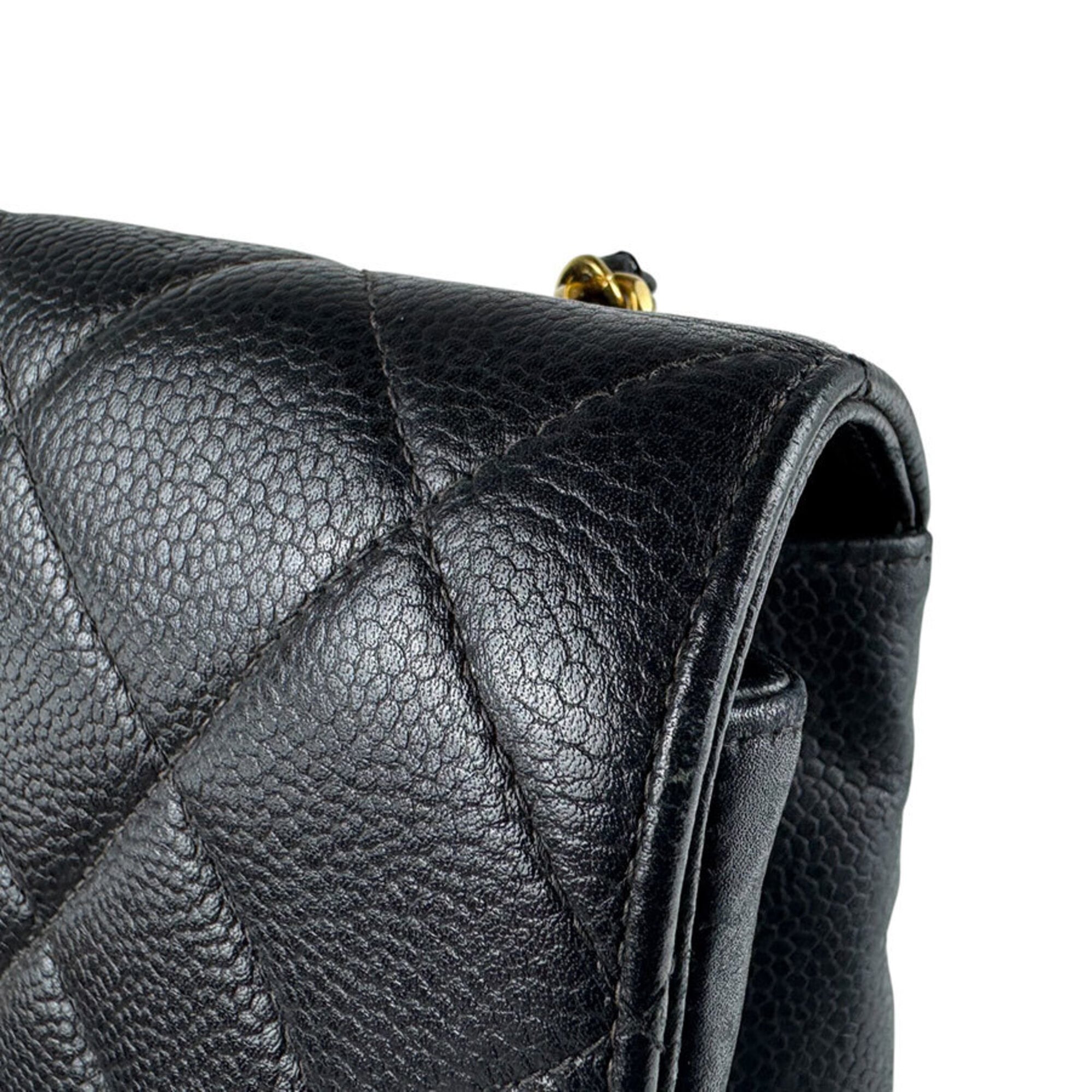 Chanel Black Grained Calfskin Shoulder Bag (Pre-Owned)