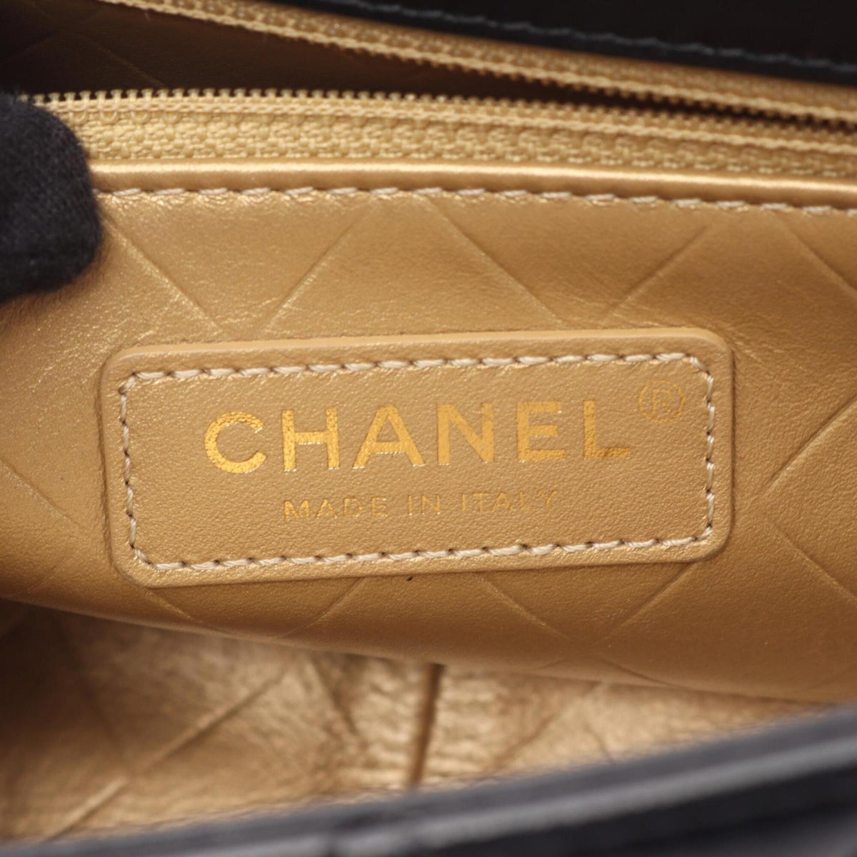 Chanel Matelasse Black Leather Handbag Shoulder Bag (Pre-Owned)