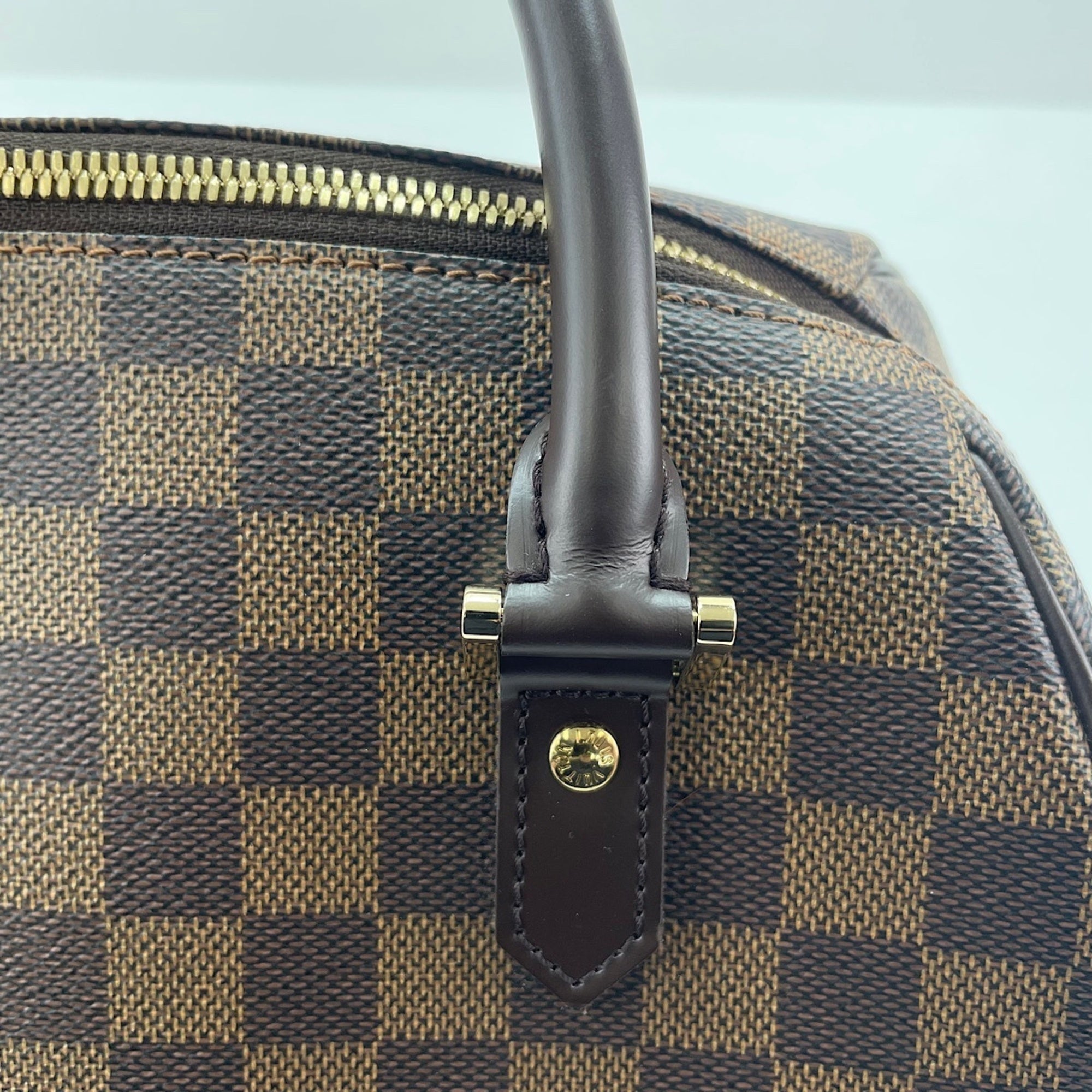 Louis Vuitton Brown Handbag (Pre-Owned)