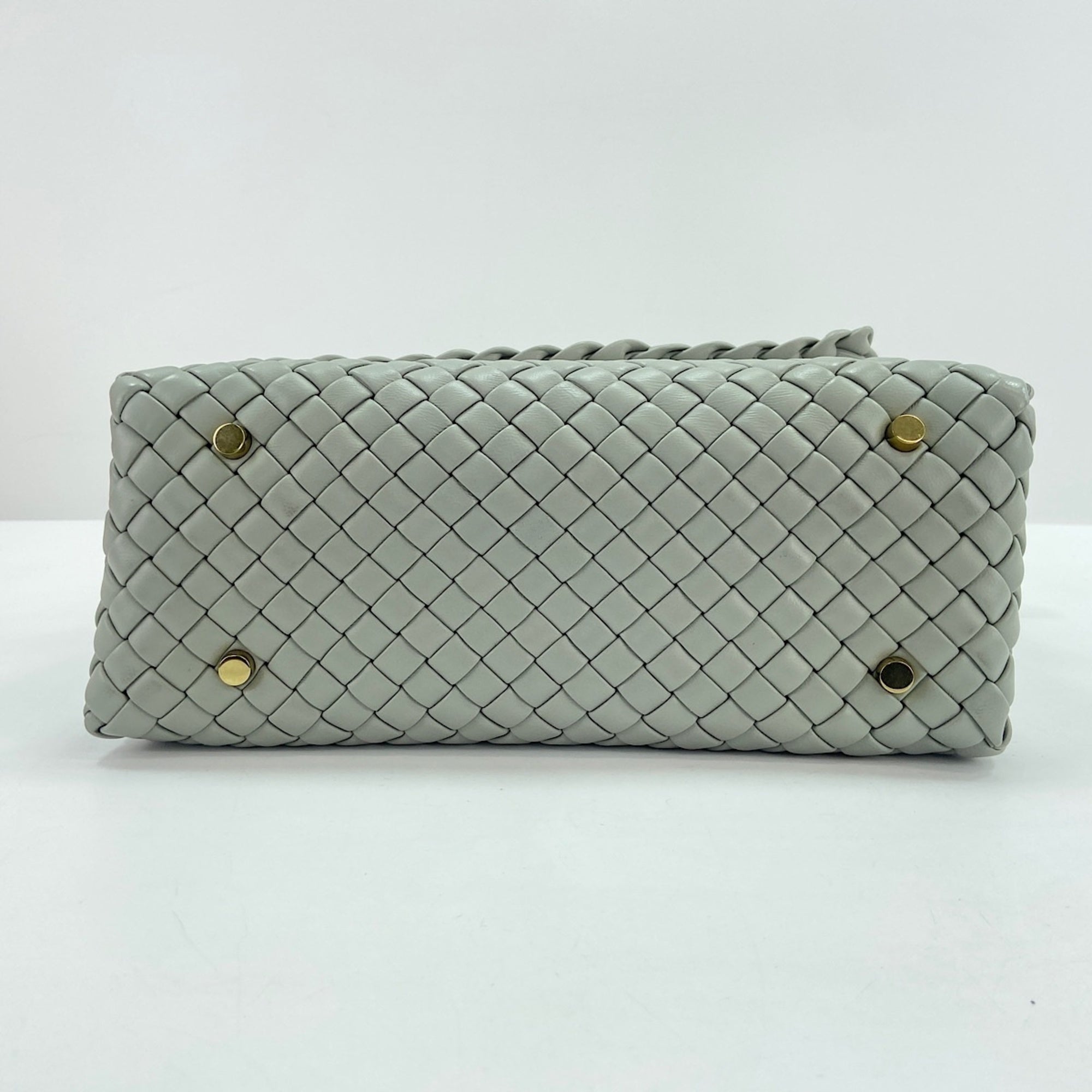 Bottega Veneta Gray Handbag Shoulder Bag (Pre-Owned)