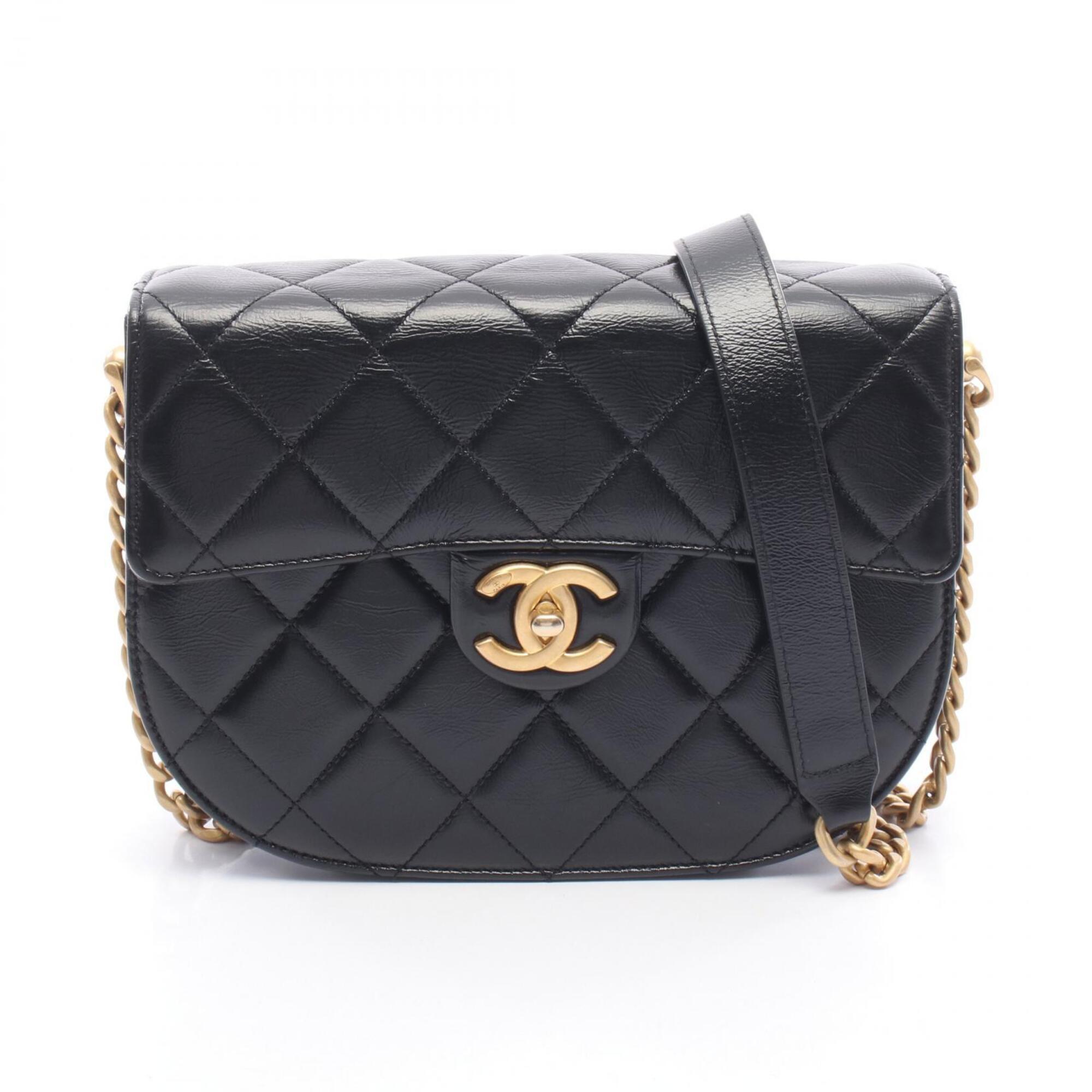 Chanel Black Leather Handbag Shoulder Bag (Pre-Owned)