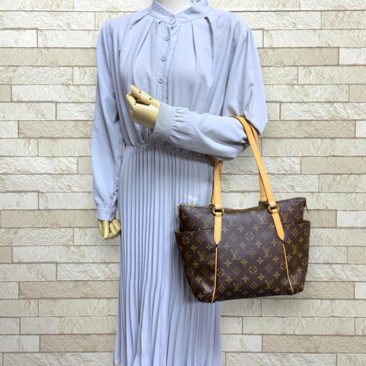 Louis Vuitton Monogram Brown Monogram Monogram Tote Bag (Pre-Owned)